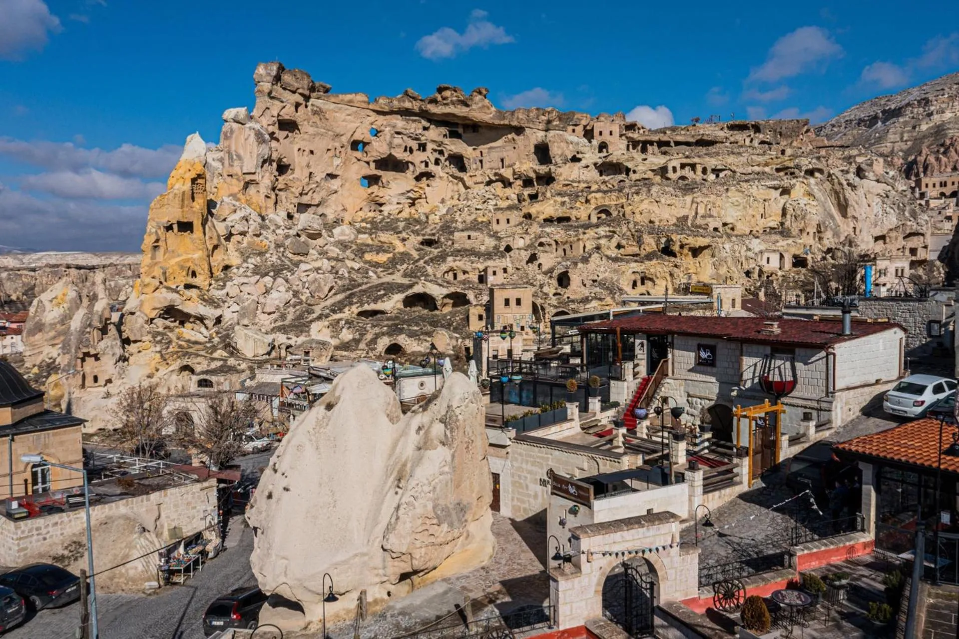 Property building in Bala Cave House