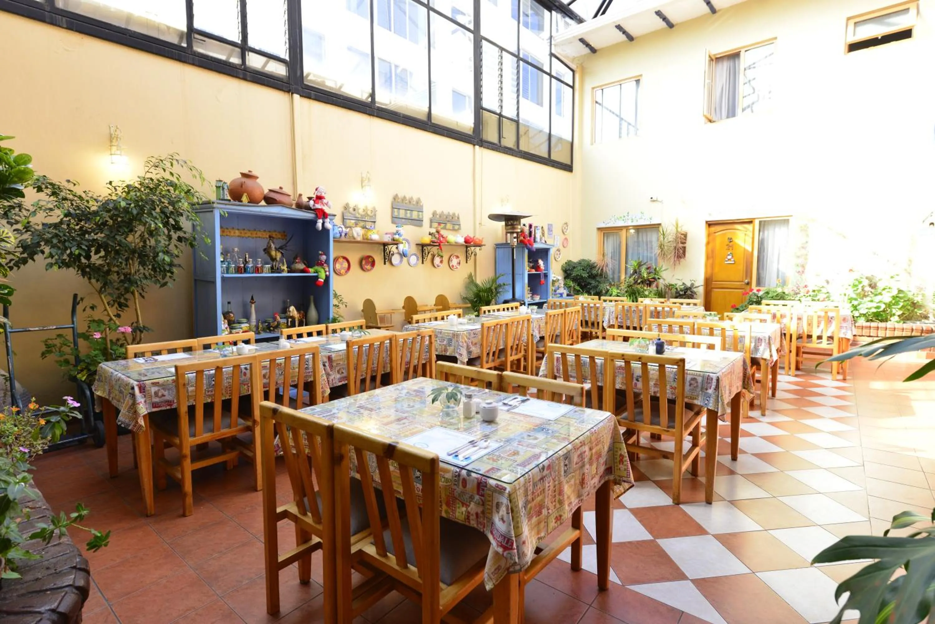 Inner courtyard view in Hotel Posada del Angel