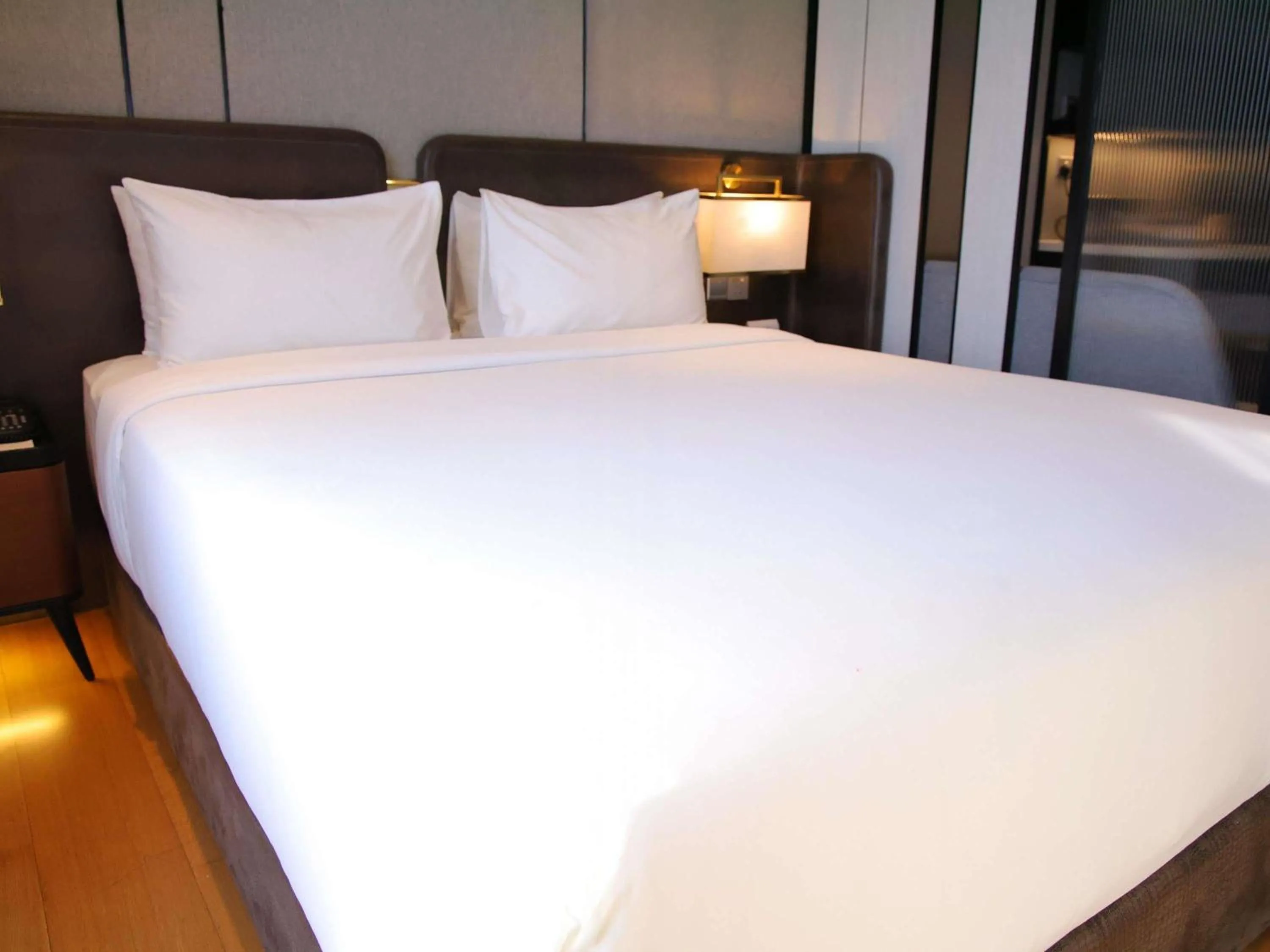 Bedroom, Bed in Mercure Miri City Centre