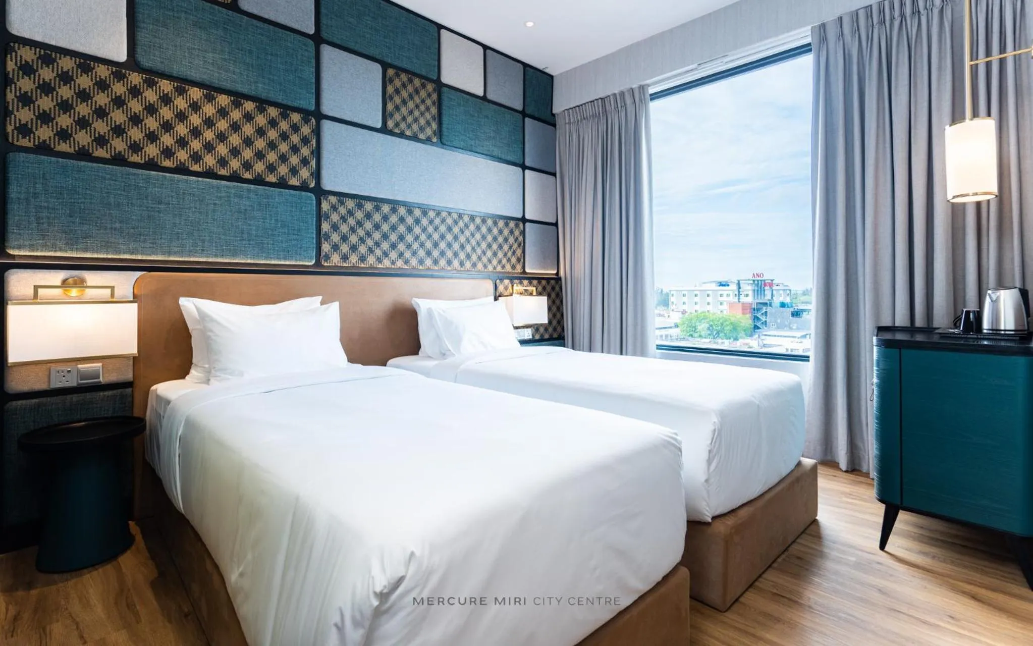 Bed in Mercure Miri City Centre