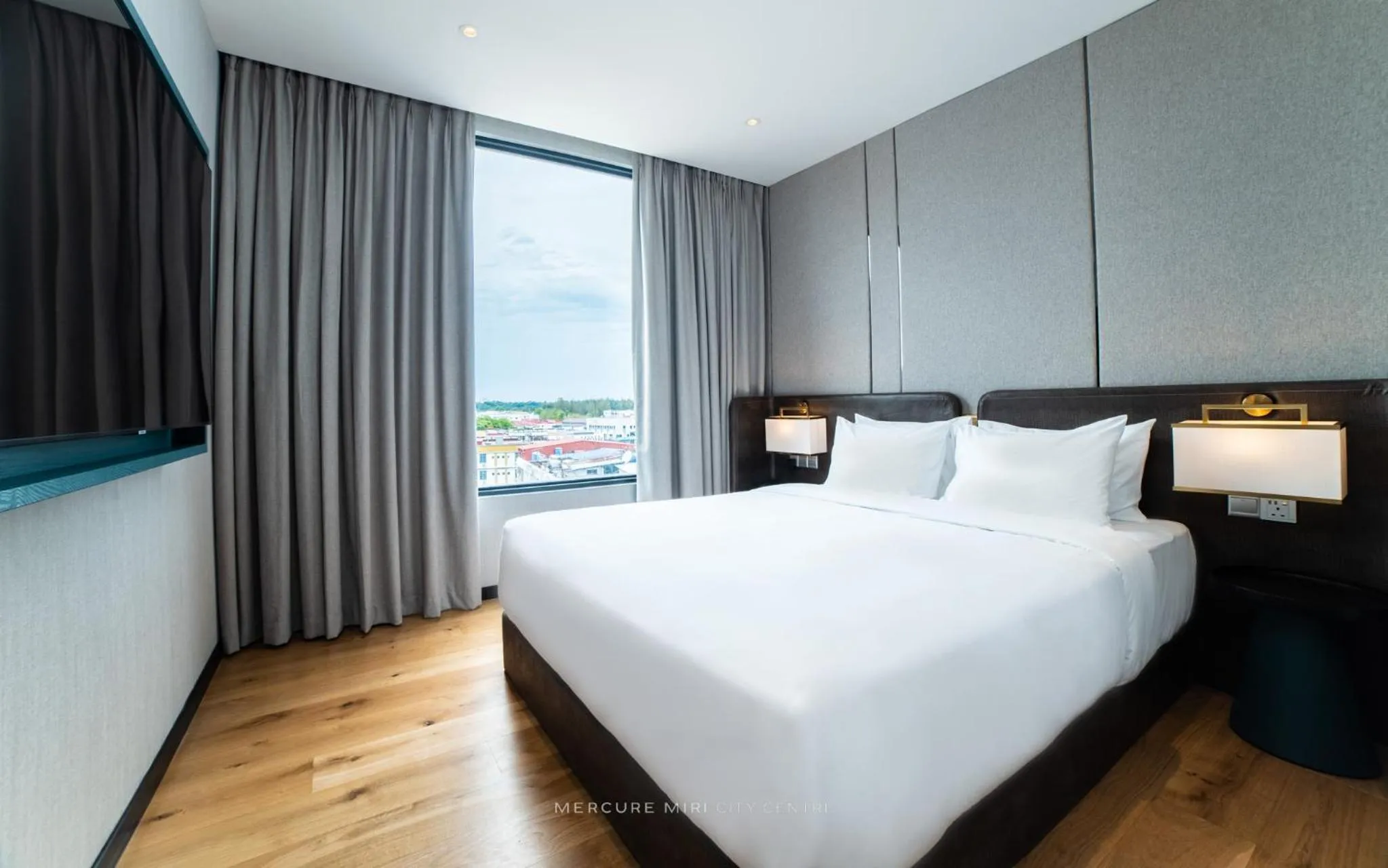Bed in Mercure Miri City Centre