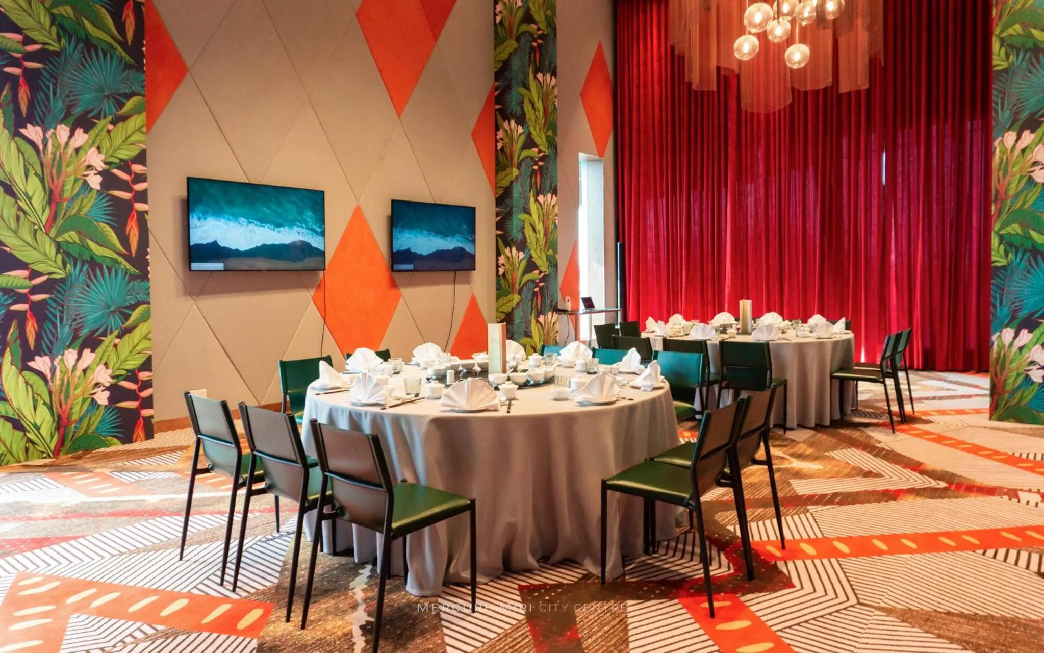 Banquet/Function facilities in Mercure Miri City Centre