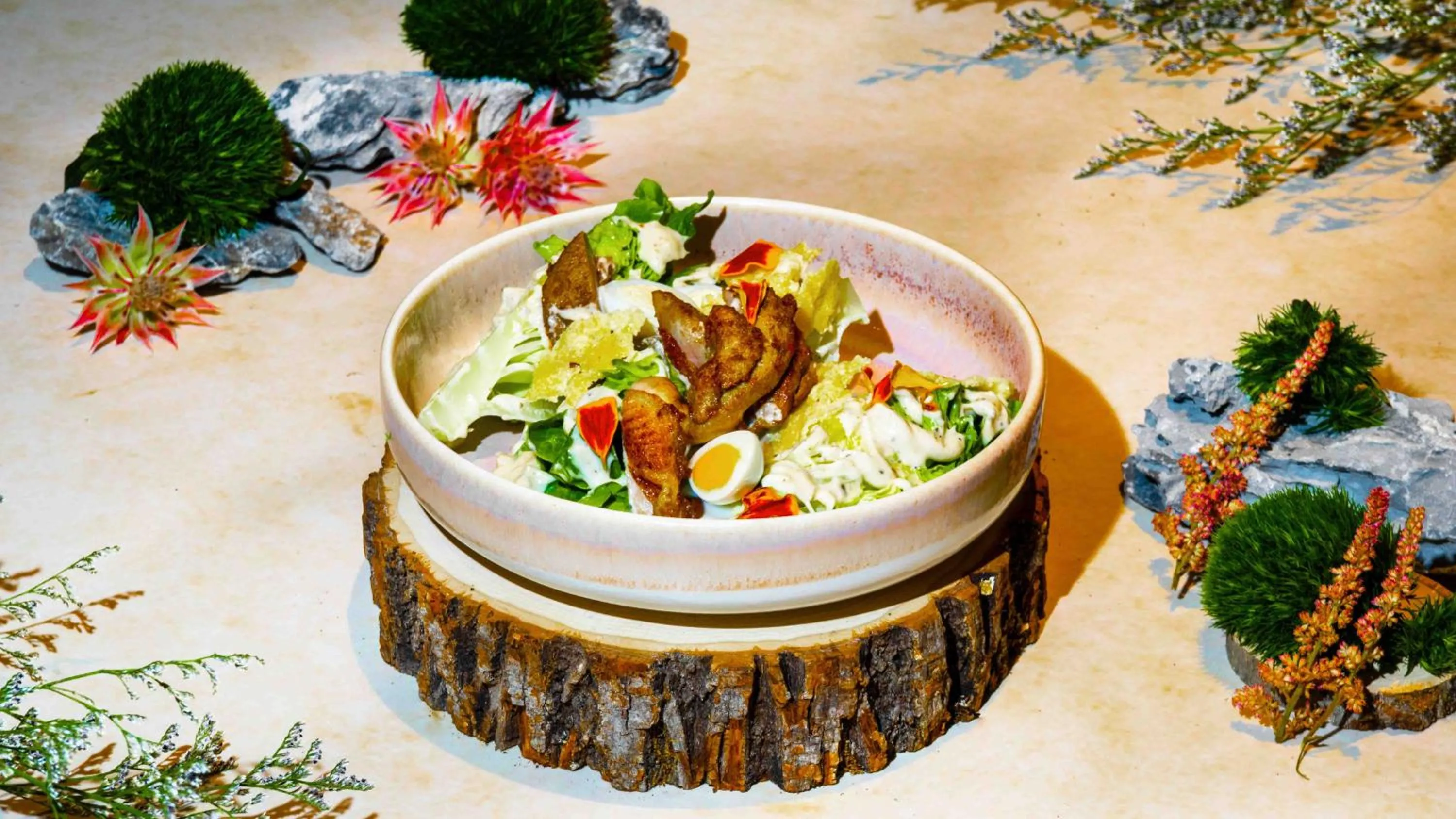 Restaurant/places to eat in Pullman Singapore Orchard