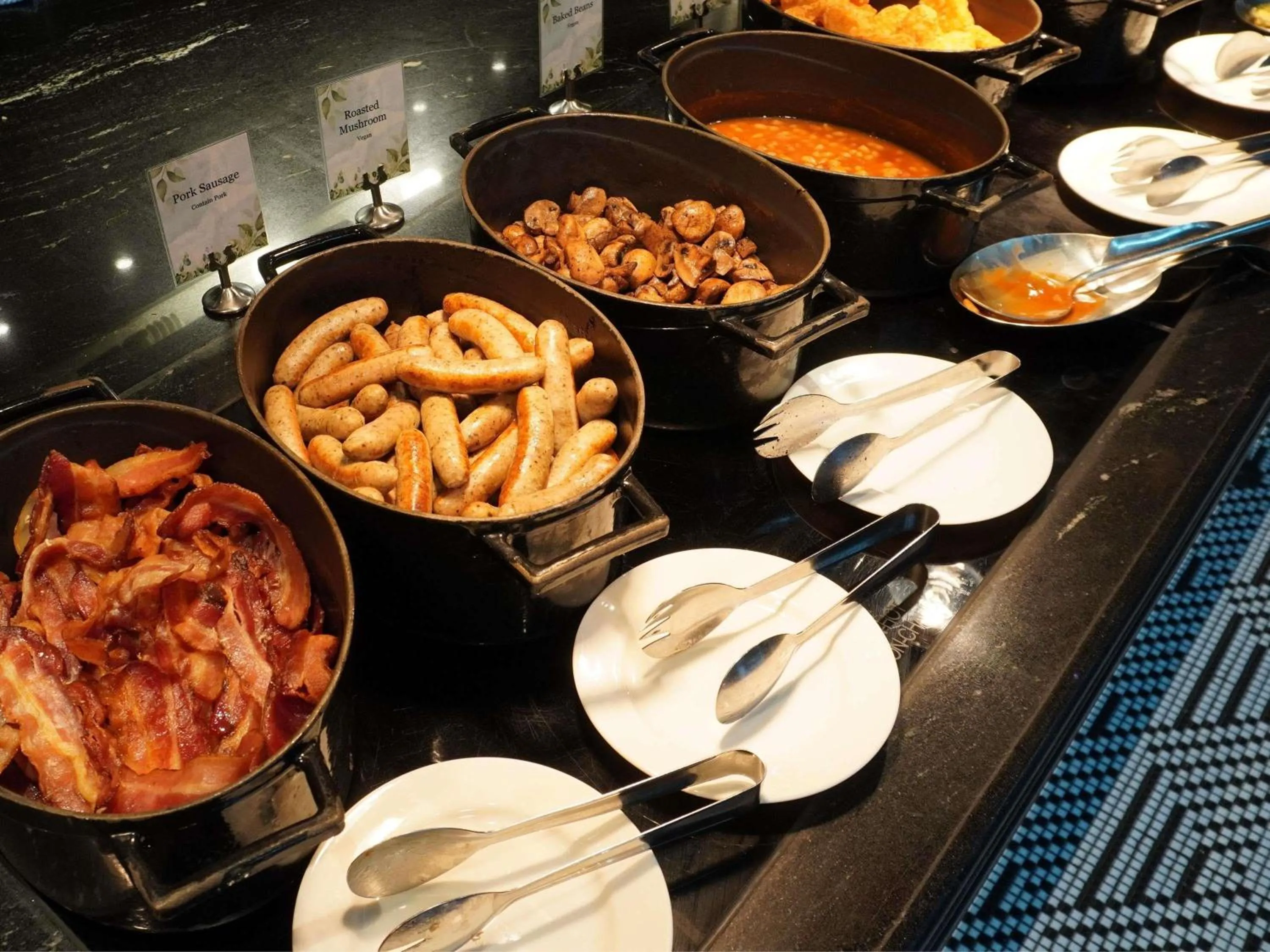 Bedroom in Pullman Singapore Orchard