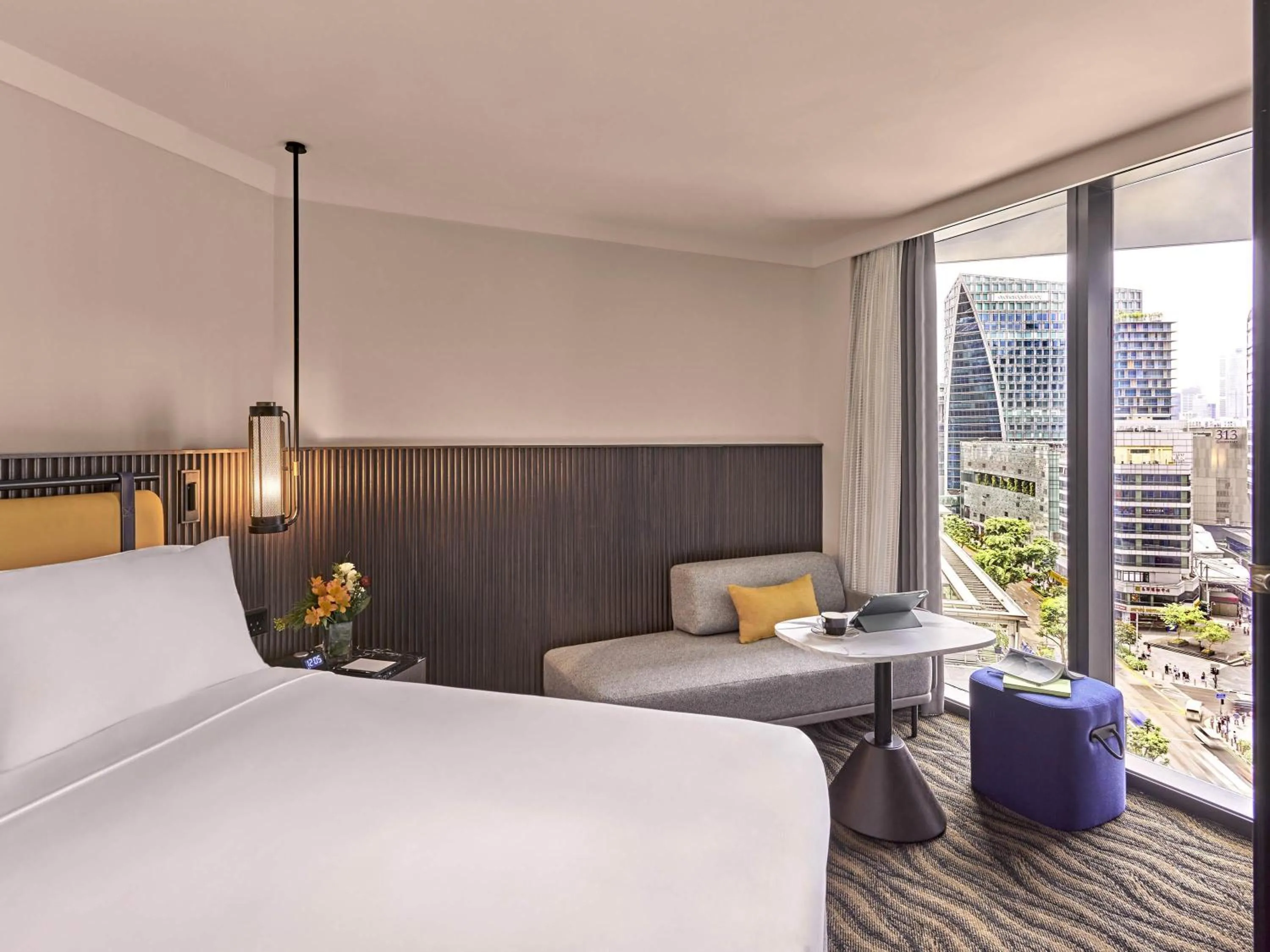 Bedroom, Bed in Pullman Singapore Orchard