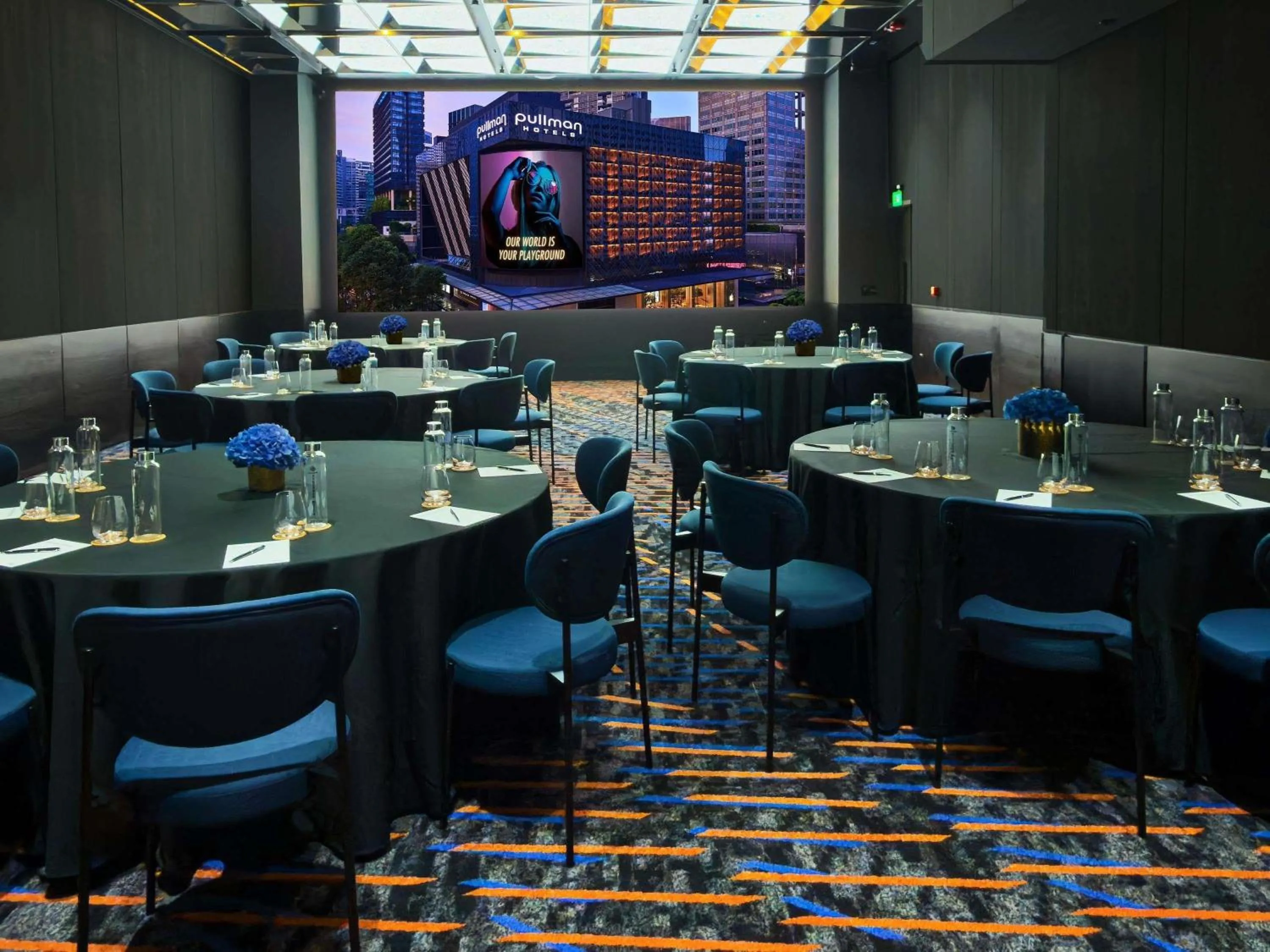 Meeting/conference room in Pullman Singapore Orchard