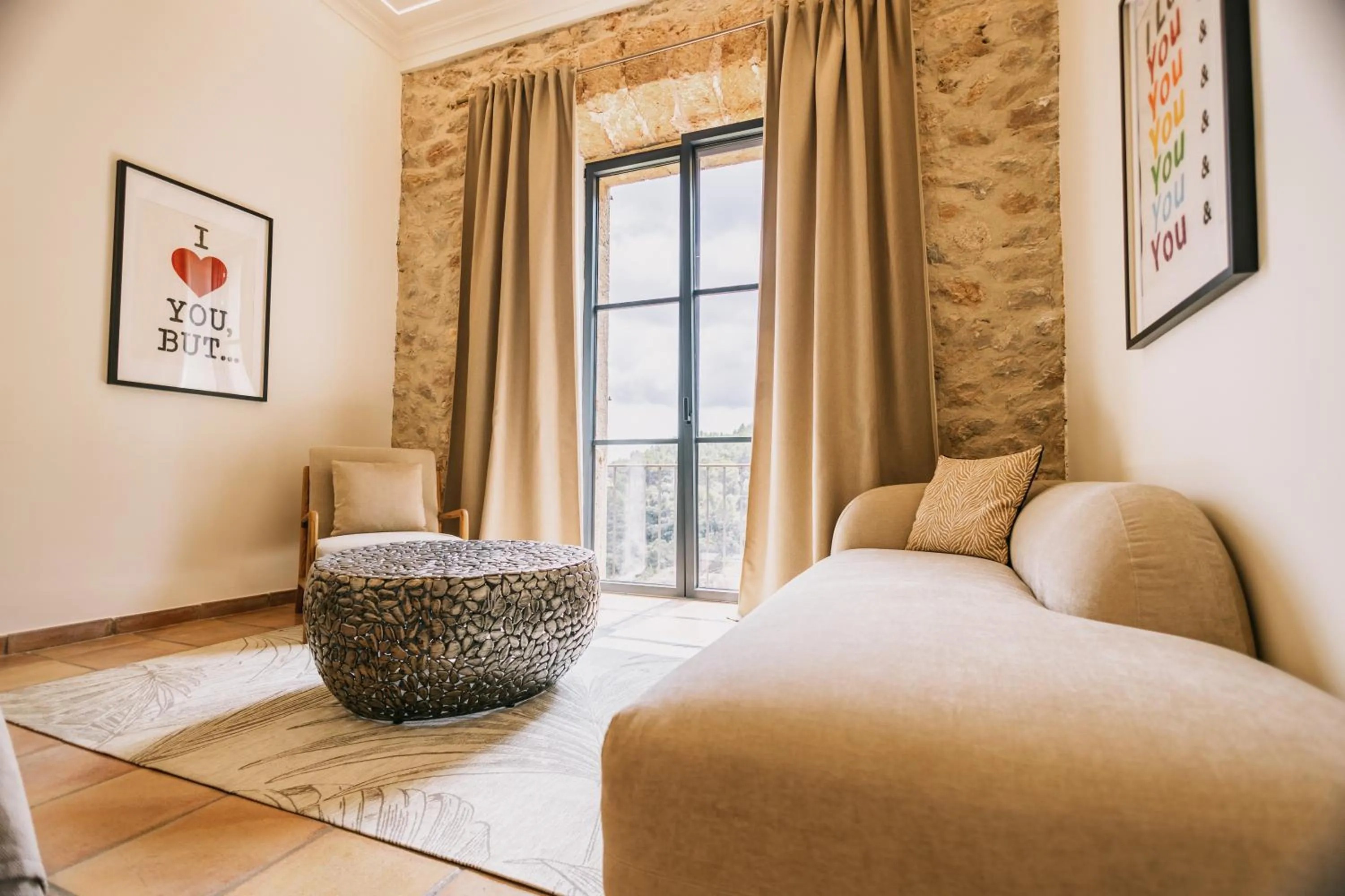 Photo of the whole room in Posada del Marqués