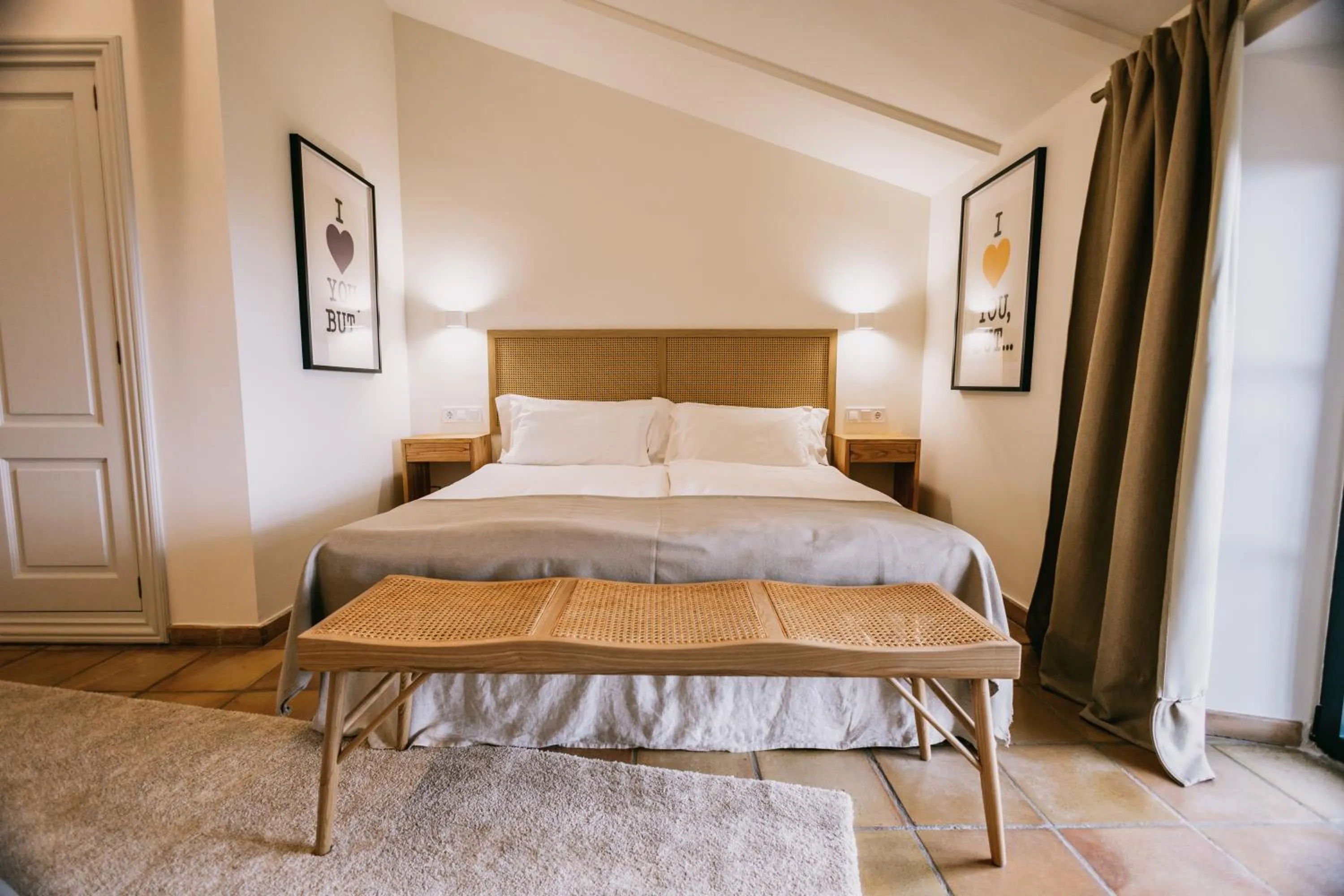 Photo of the whole room in Posada del Marqués