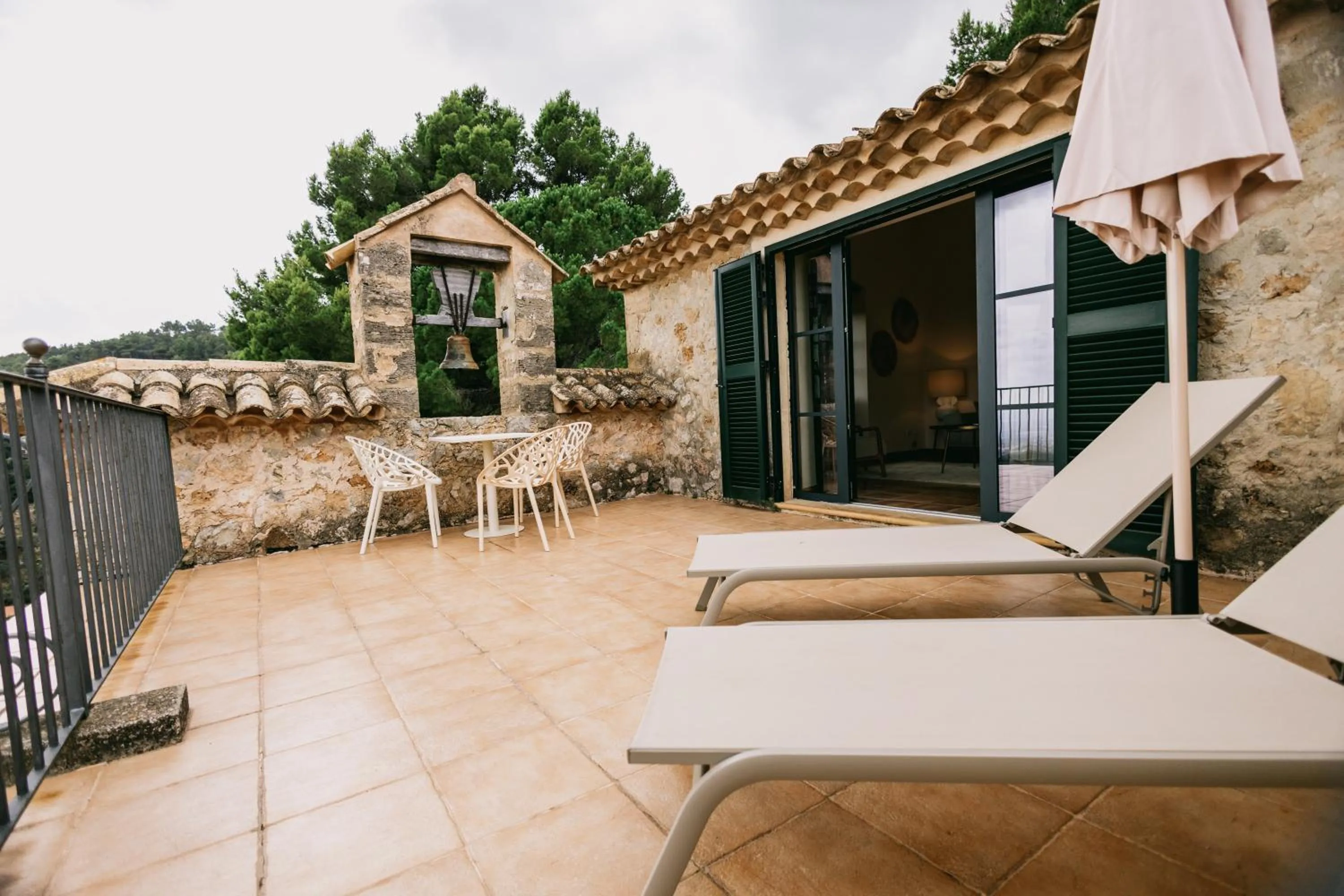 Photo of the whole room in Posada del Marqués