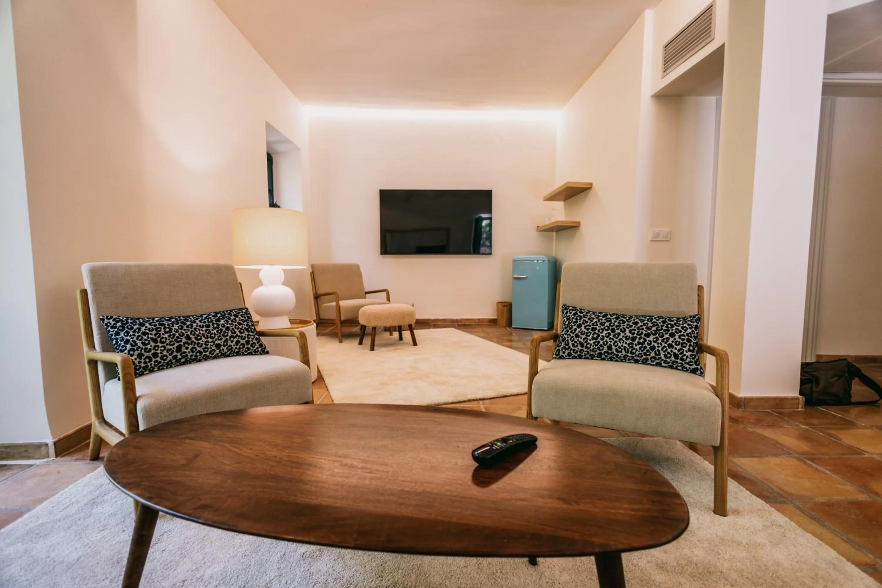 Communal lounge/ TV room in Posada del Marqués