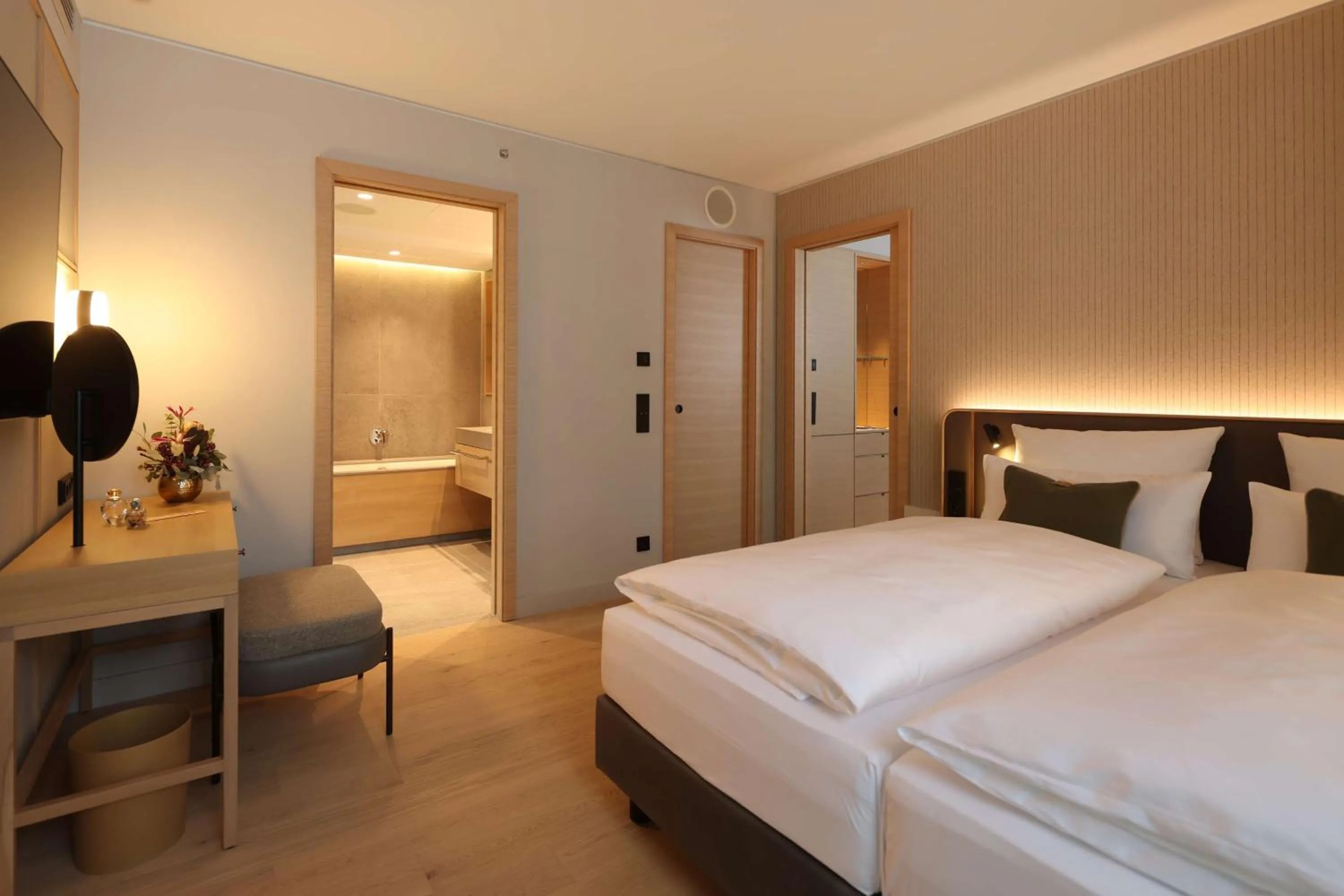 Photo of the whole room, Bed in ATLANTIC Hotel Heidelberg