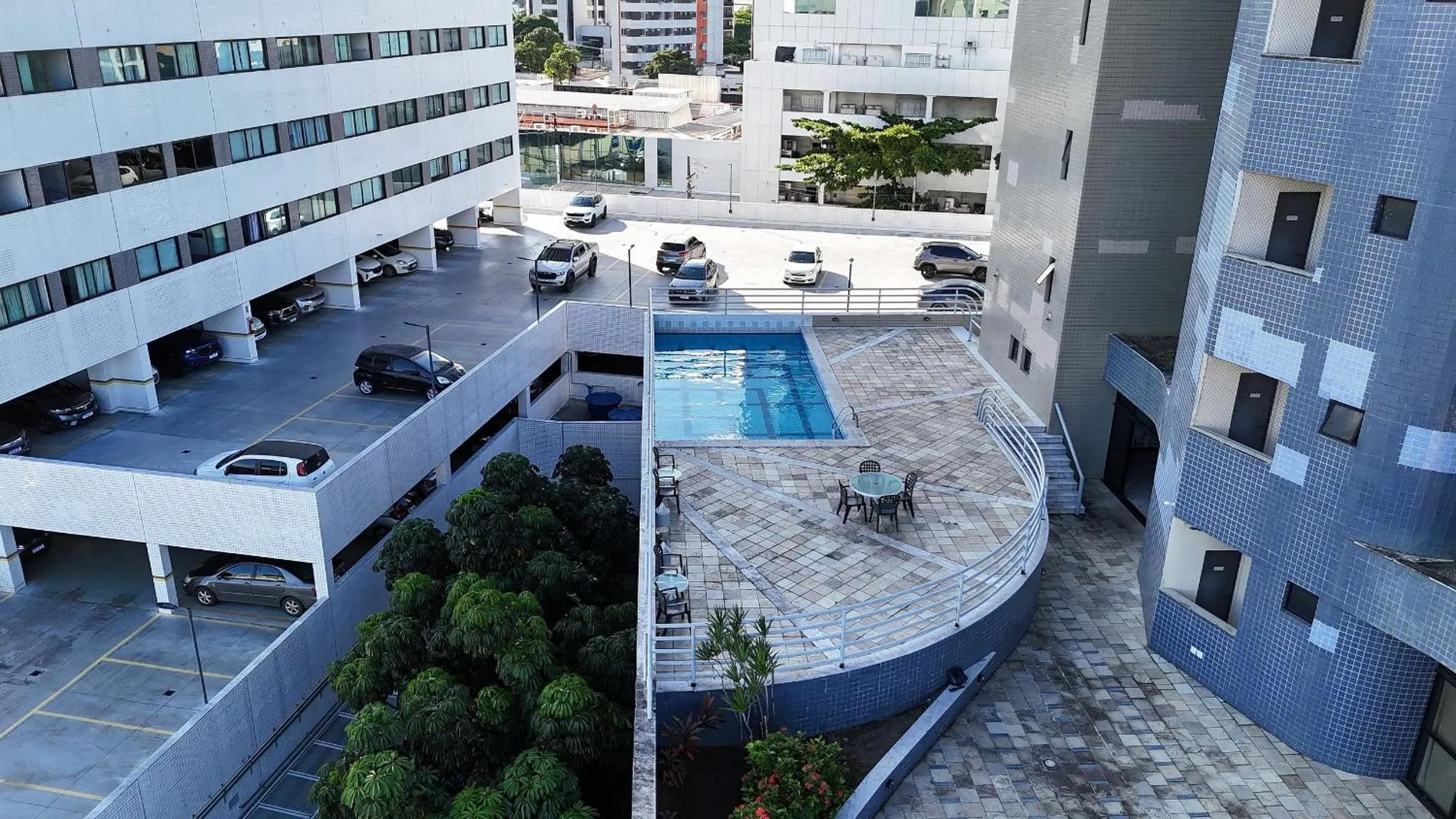 Pool view in Flat no Condomínio Metrópolis - Ilha do Leite