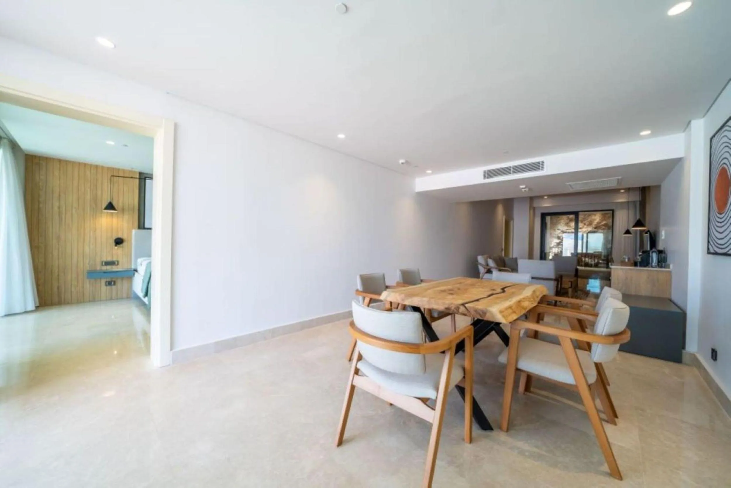 Coffee/tea facilities in Lures Hotel