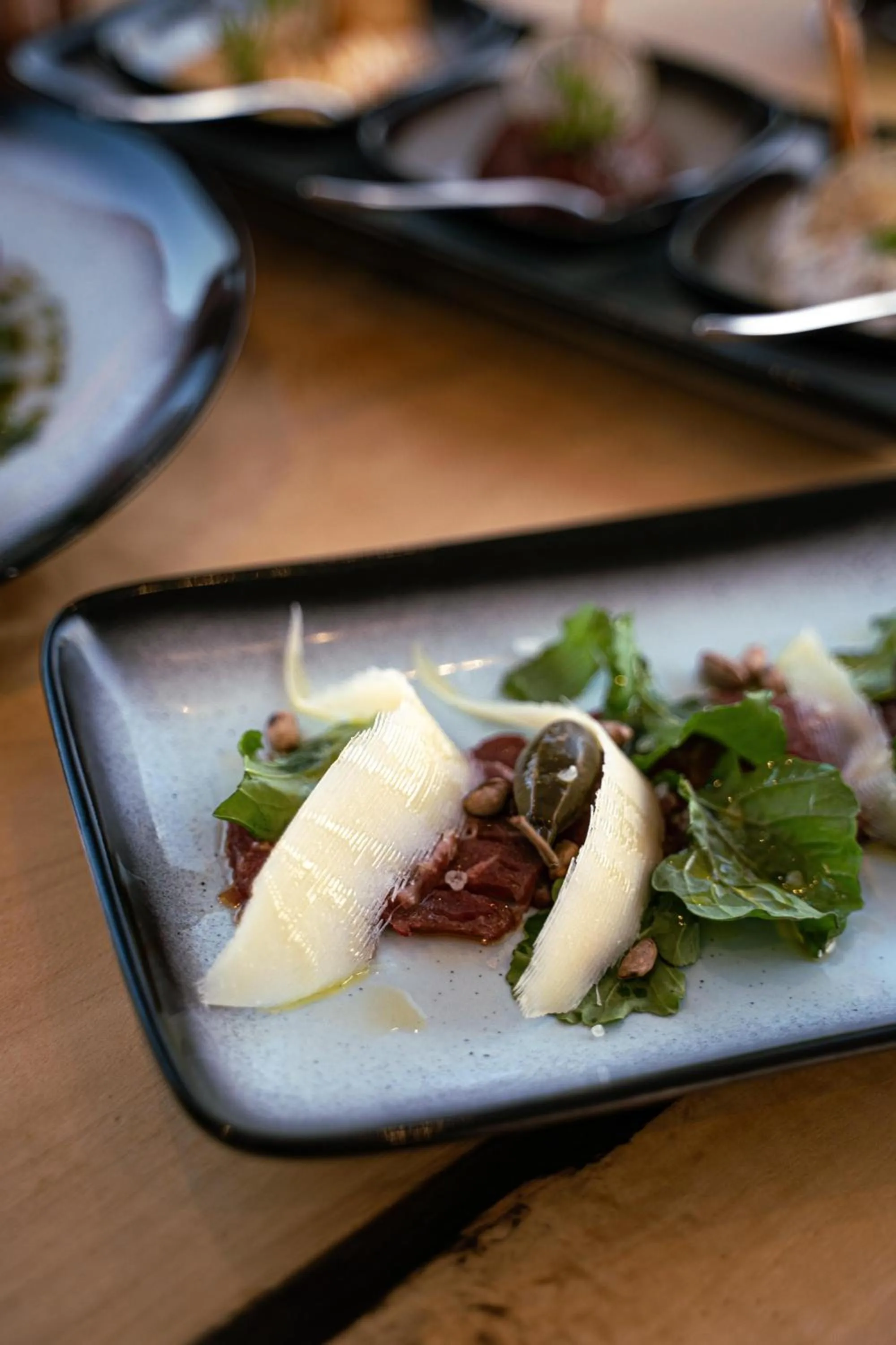 Restaurant/places to eat in Lures Hotel