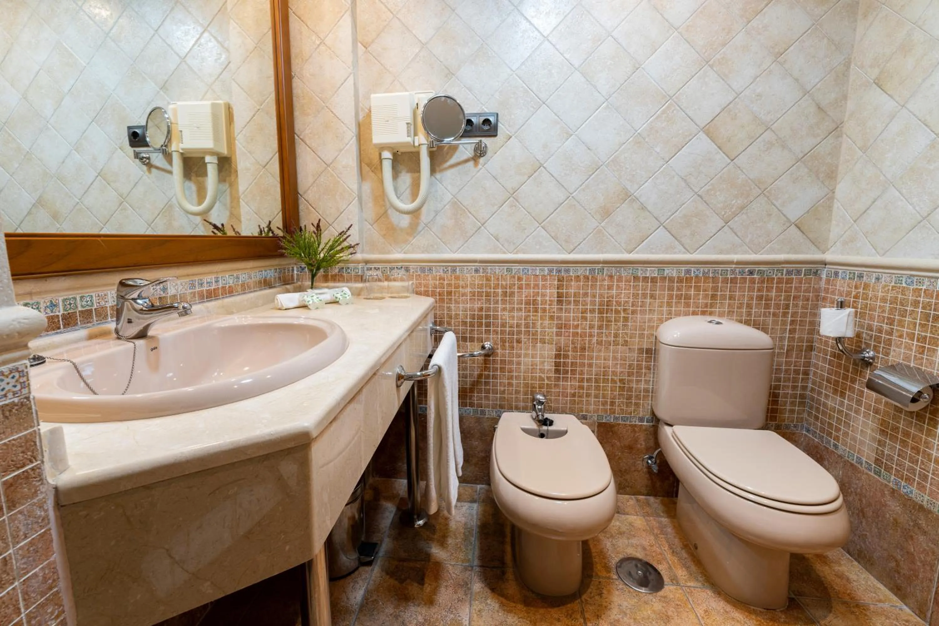 Bathroom in Hotel Antequera Hills