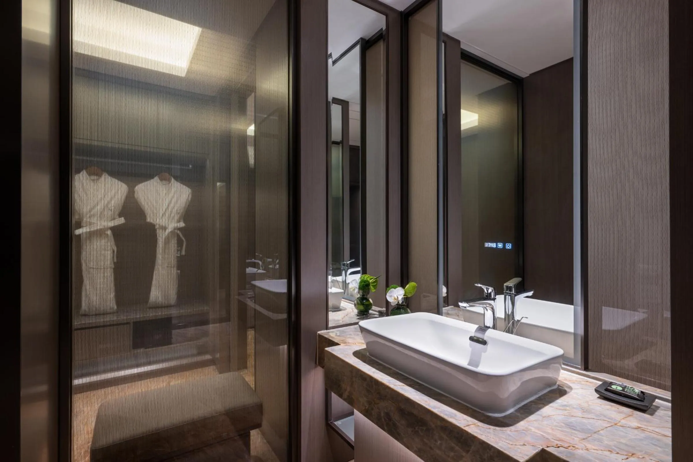 Bathroom in Novotel Kunshan Yangcheng Lake