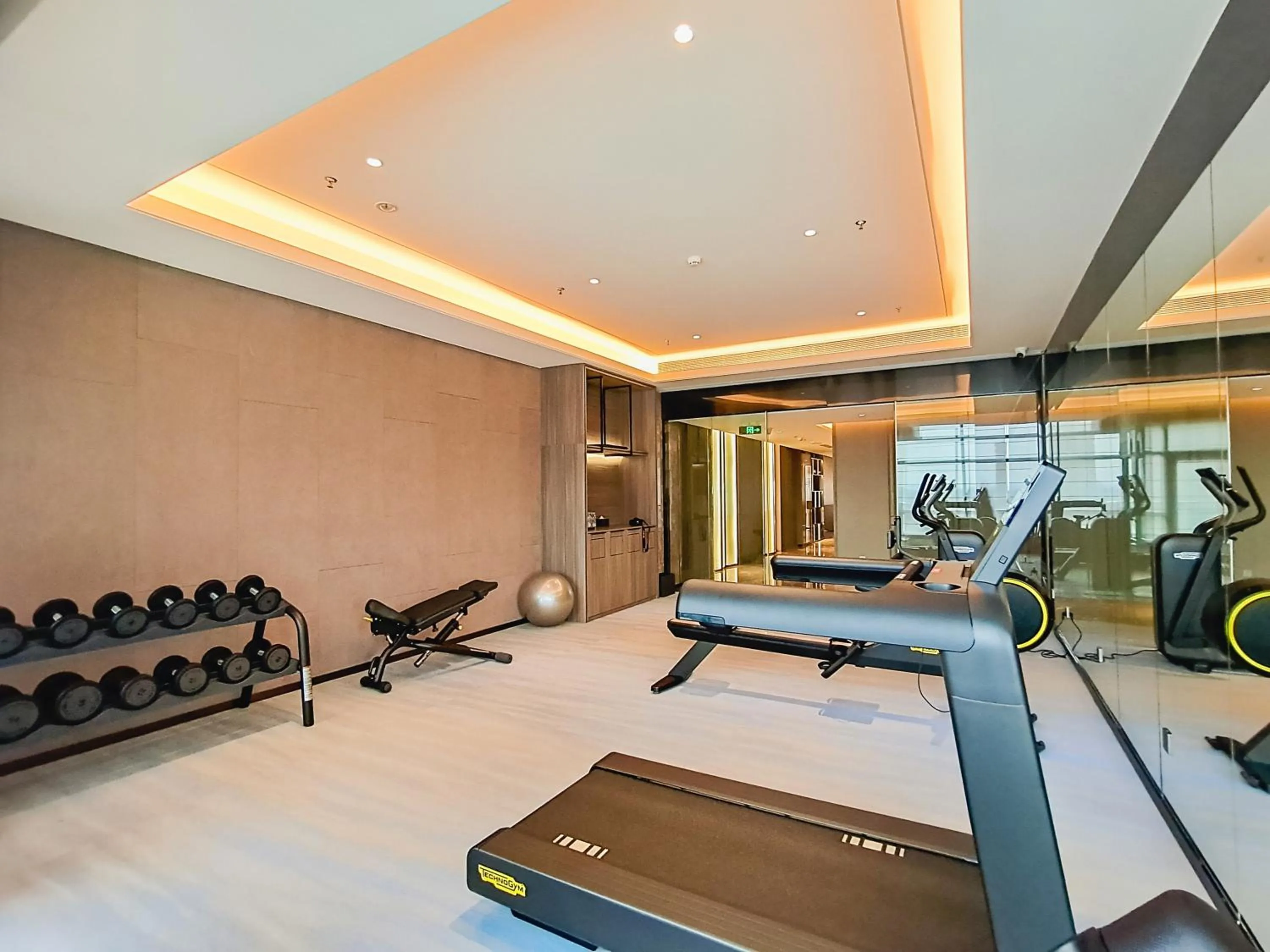 Fitness centre/facilities in Novotel Kunshan Yangcheng Lake