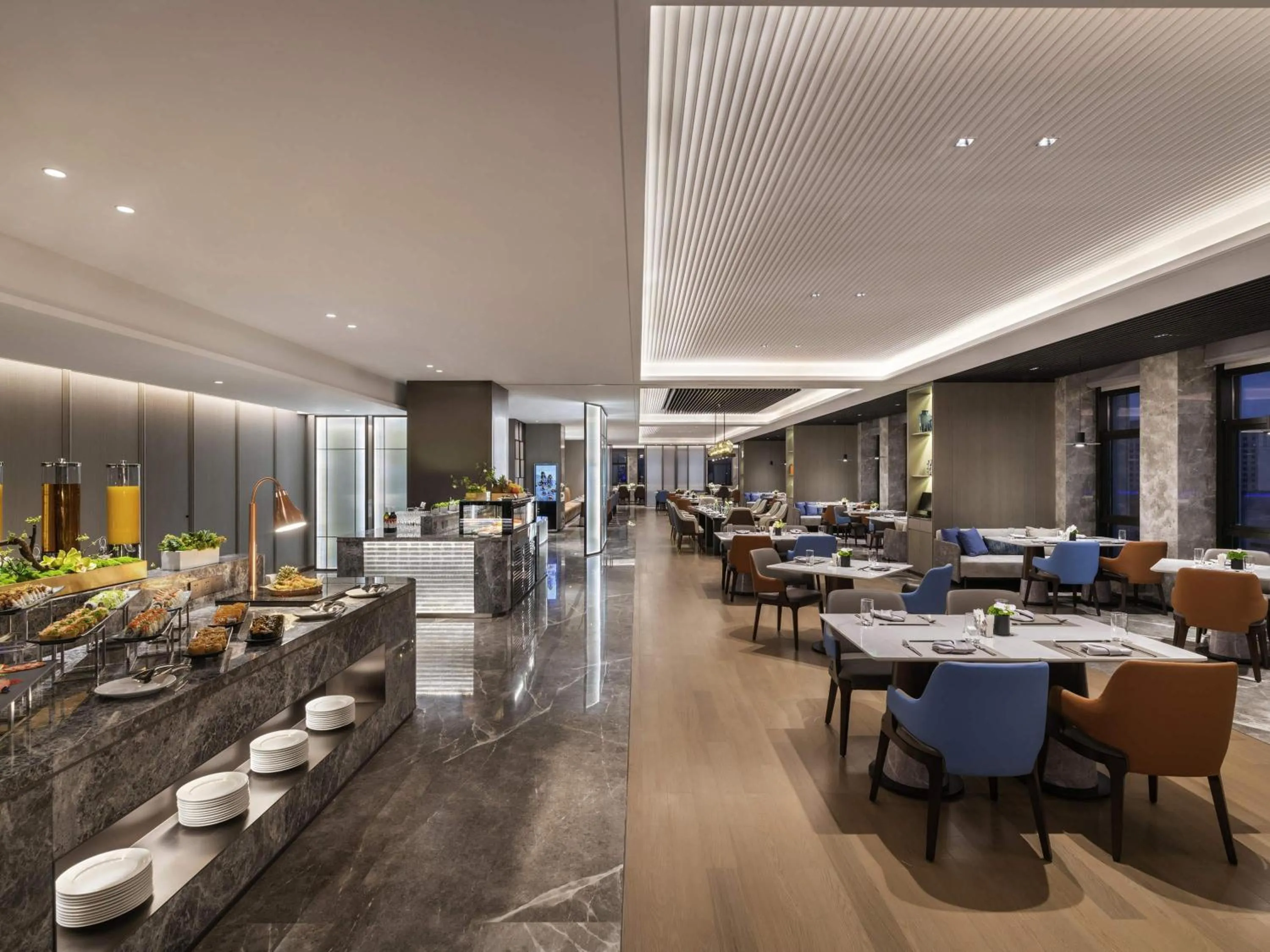 Restaurant/places to eat in Novotel Kunshan Yangcheng Lake