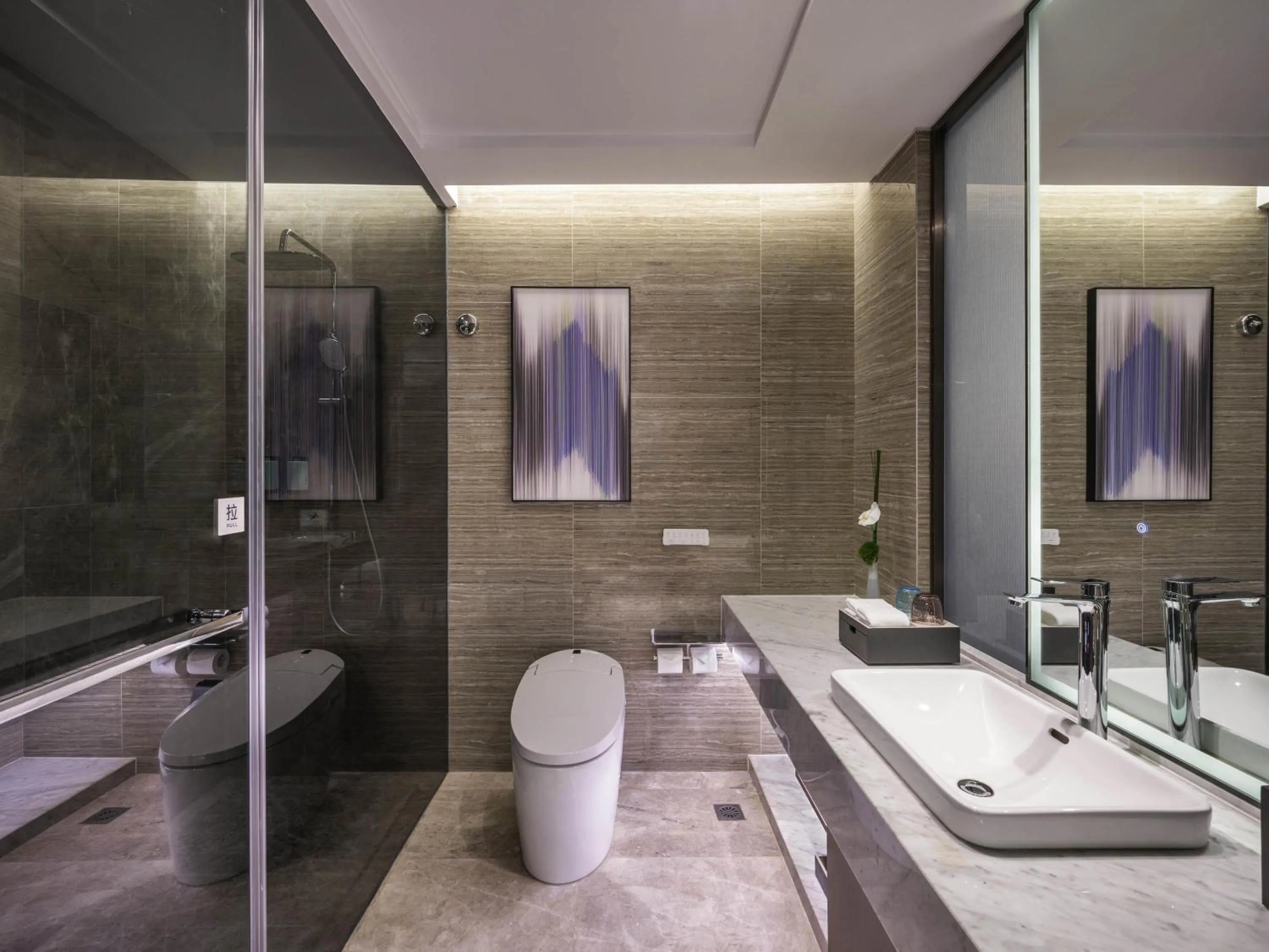 Bedroom in Novotel Kunshan Yangcheng Lake