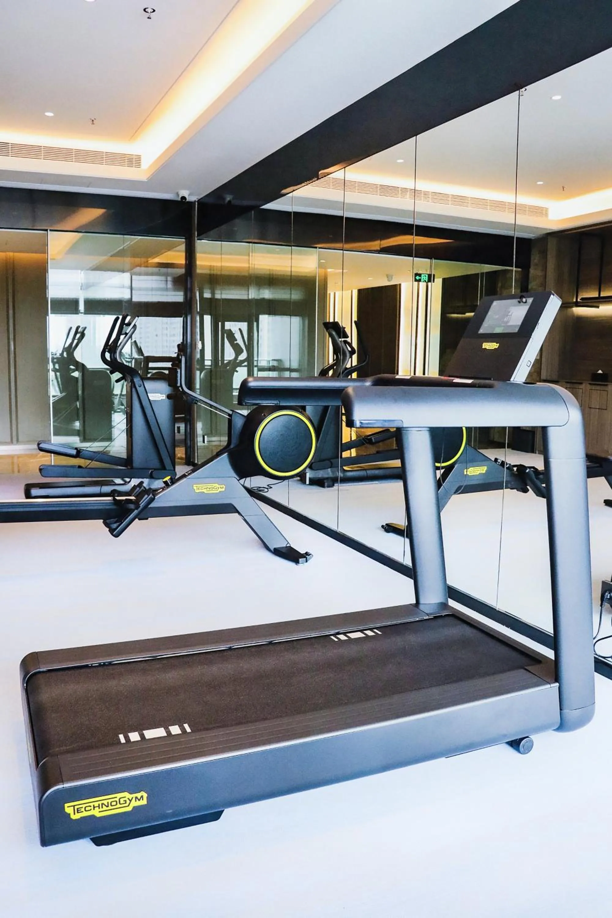Fitness centre/facilities in Novotel Kunshan Yangcheng Lake