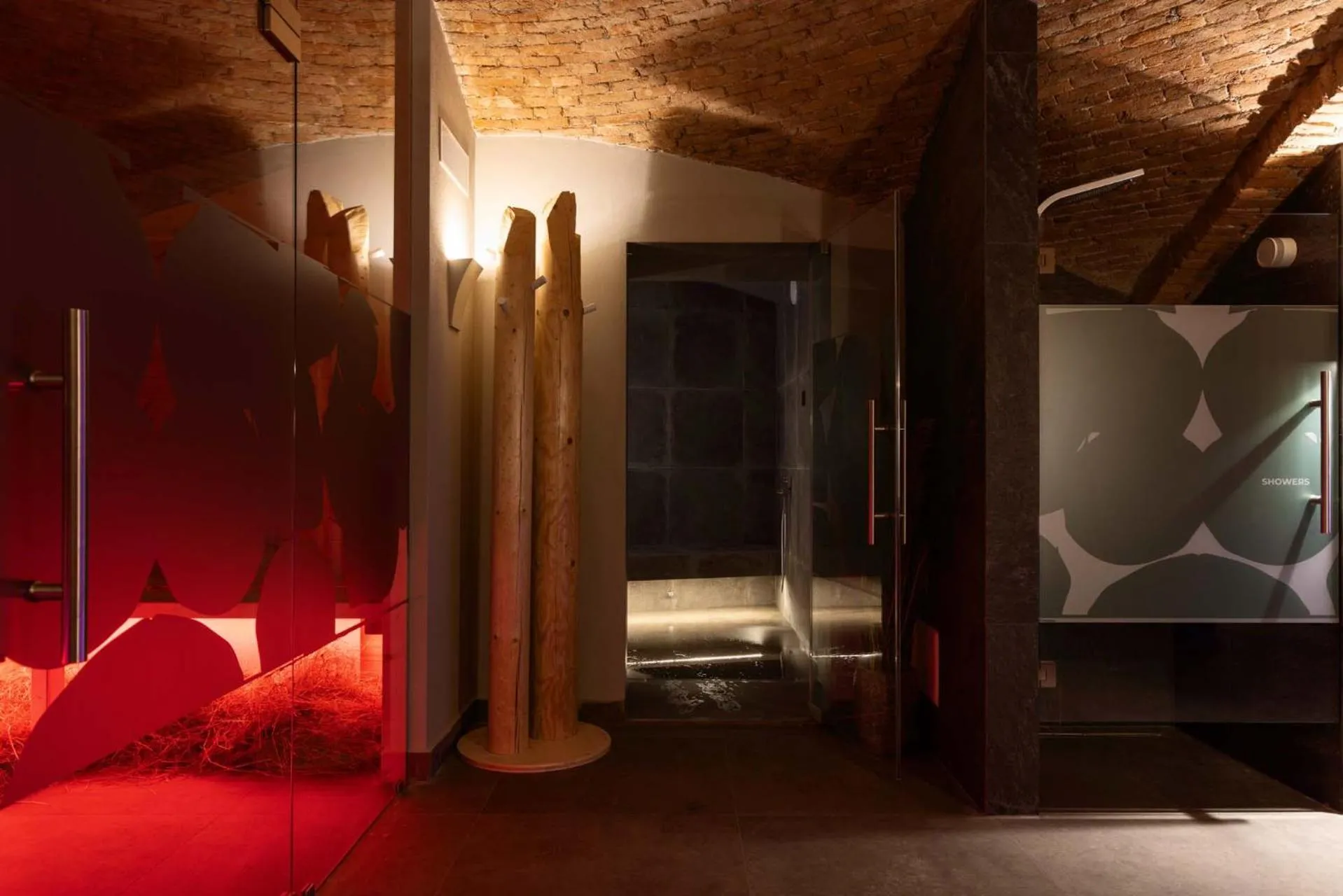 Steam room, Bed in AR Prestige Penthouse - TriBeCa Loft