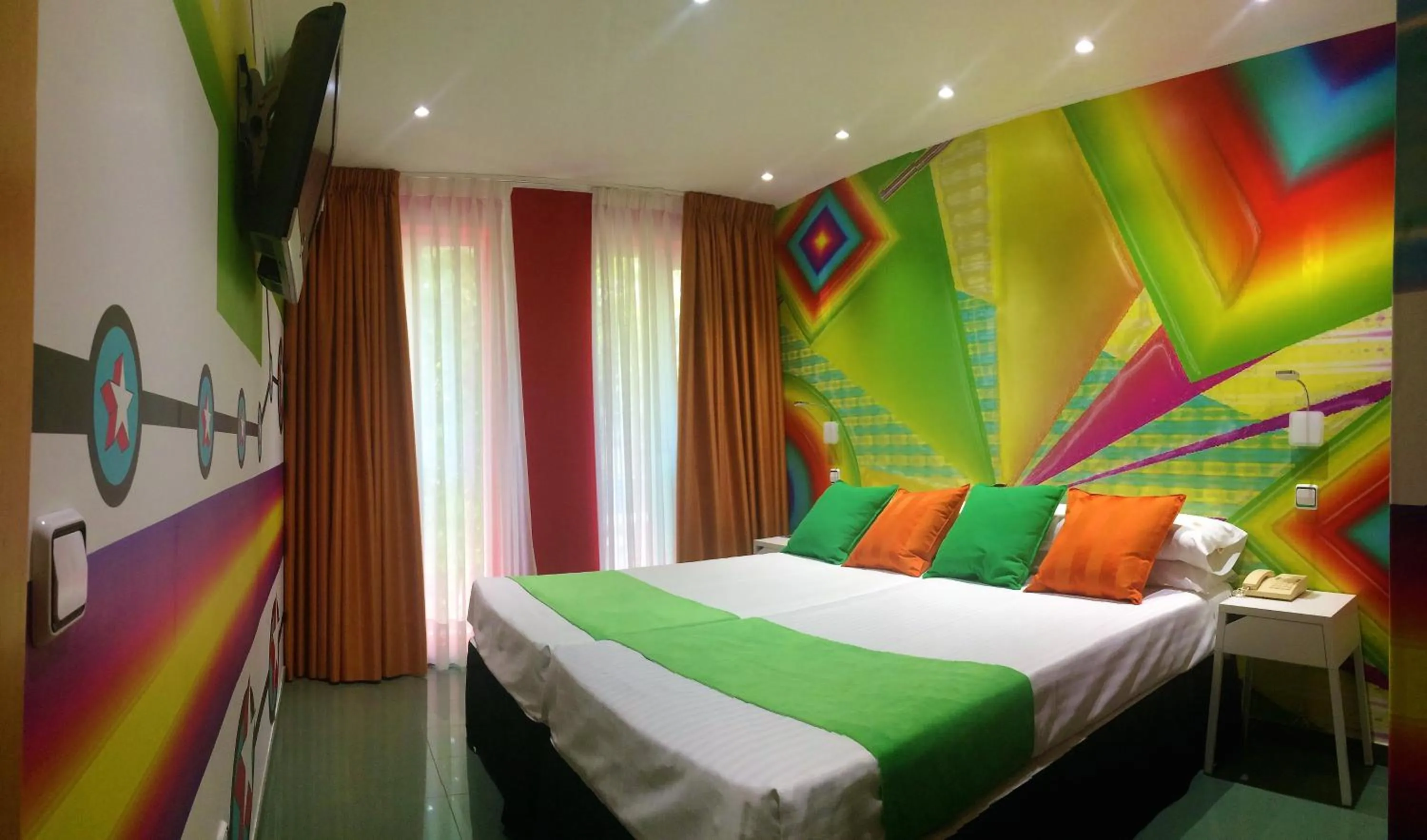 Bedroom, Bed in Hotel Indiana