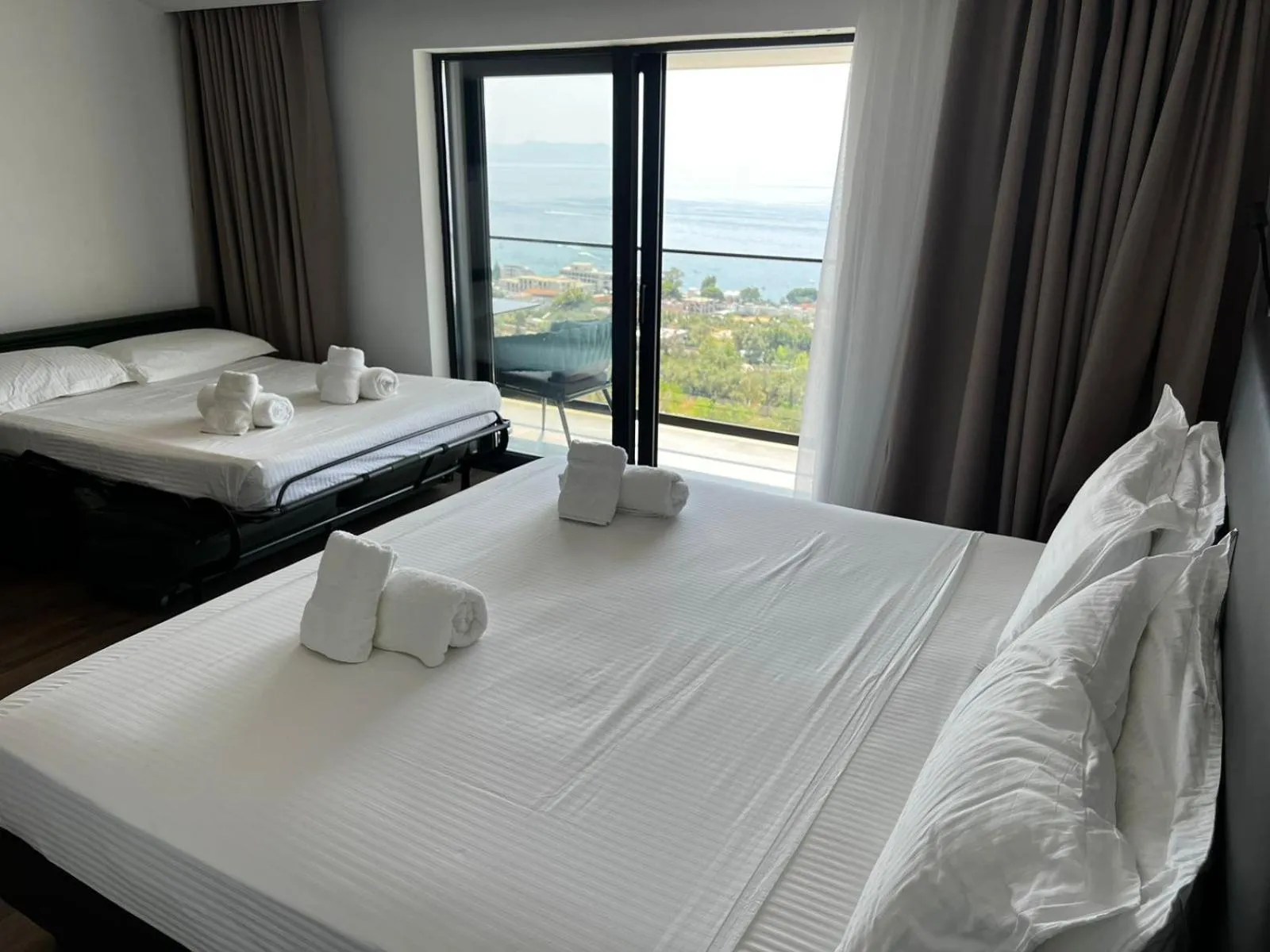 Bed in Black Diamond Hotel Dhermi