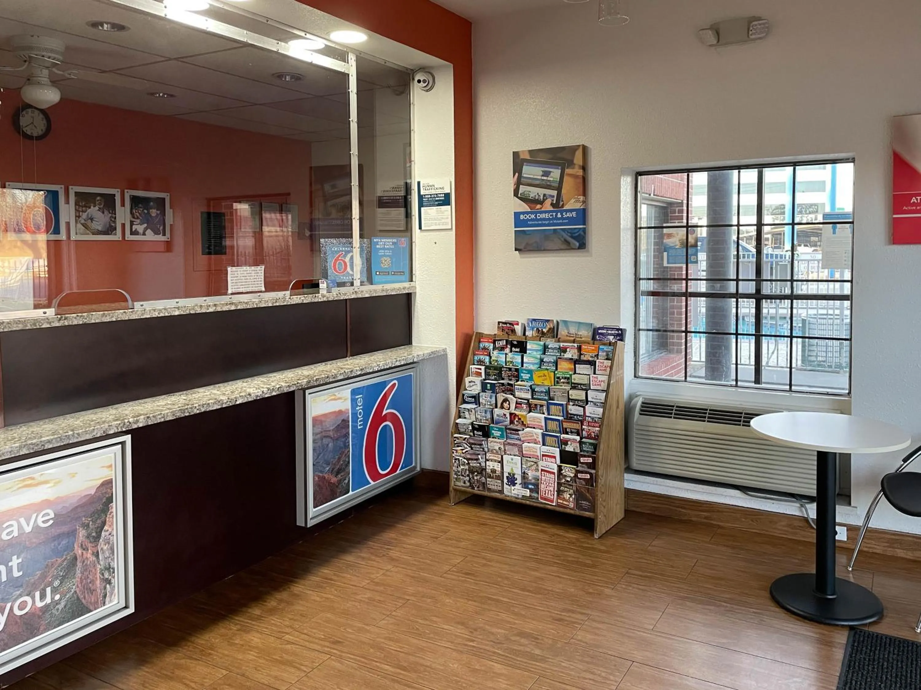 Lobby or reception in Studio 6 Houston TX Brookhollow