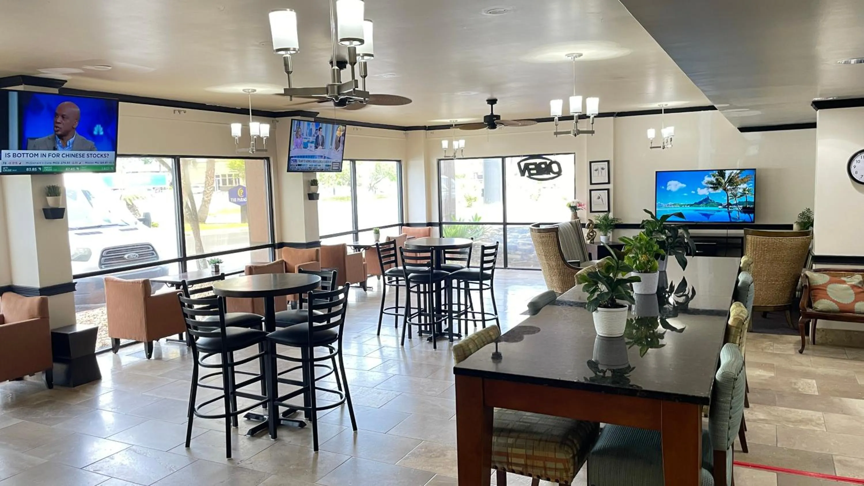 Restaurant/places to eat in THE PARAGON of Golden Isles