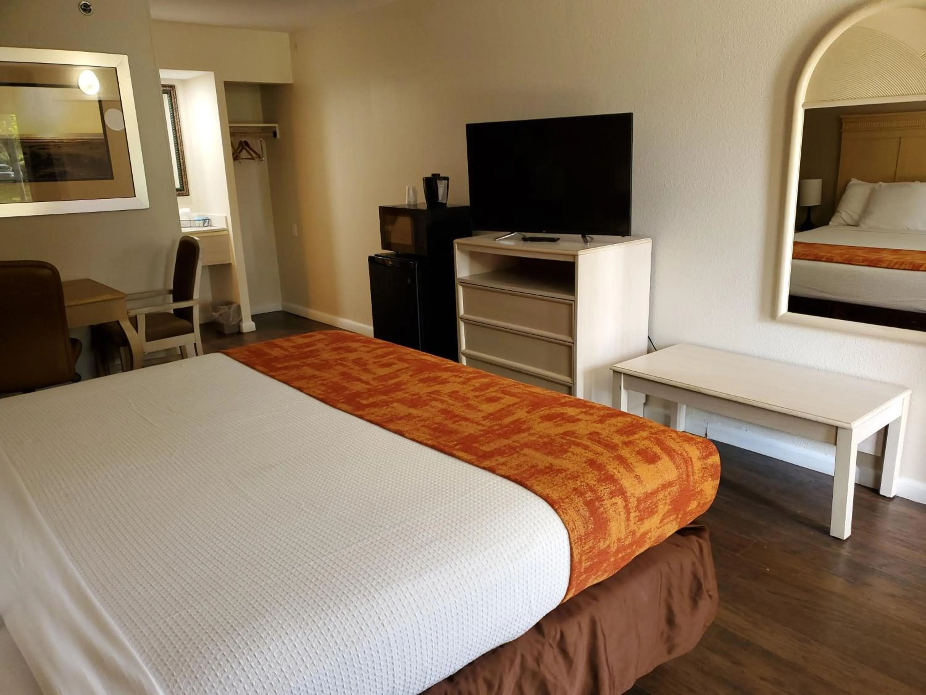 Bedroom, Bed in THE PARAGON of Golden Isles