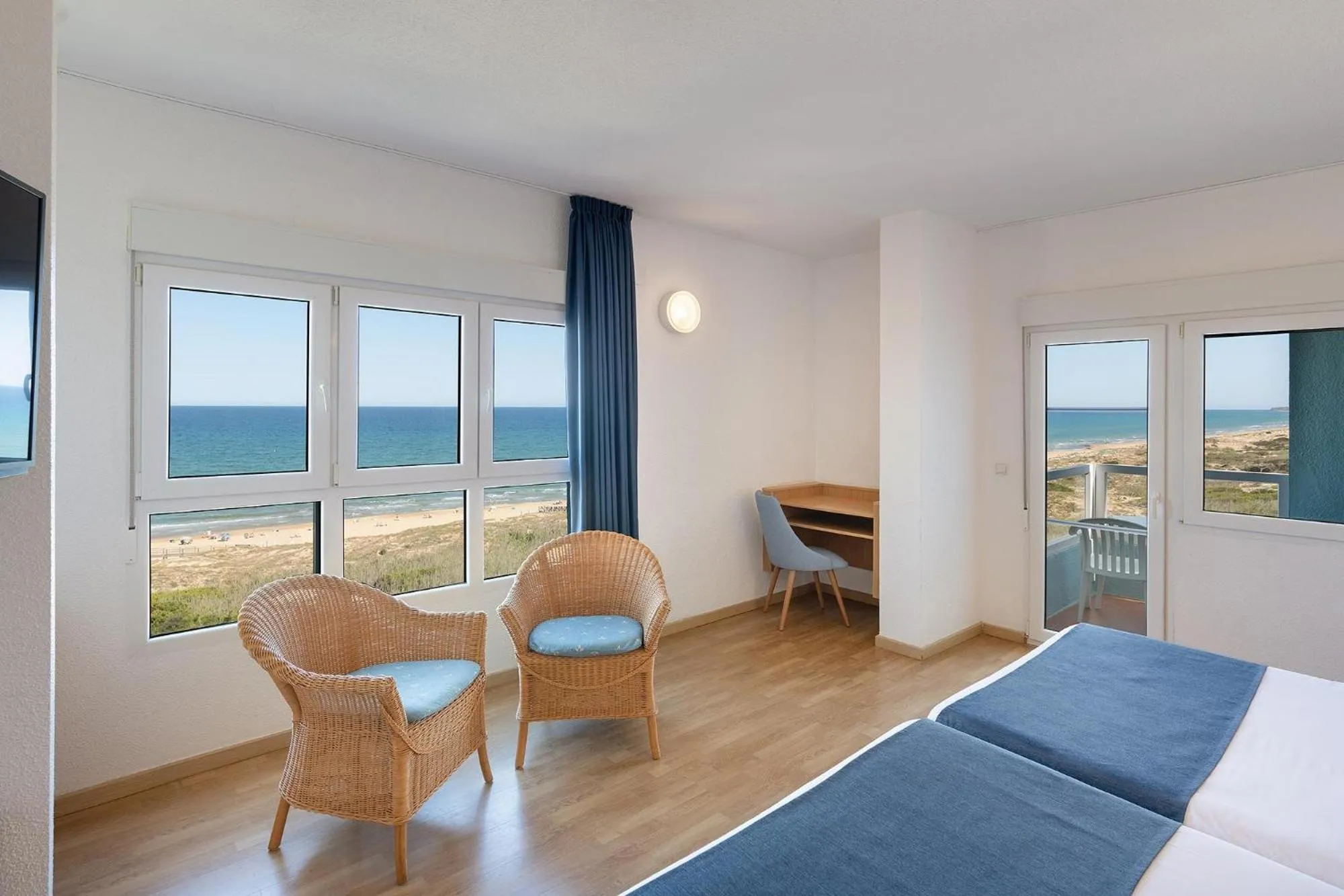 Photo of the whole room, Bed in Hotel Playas de Guardamar