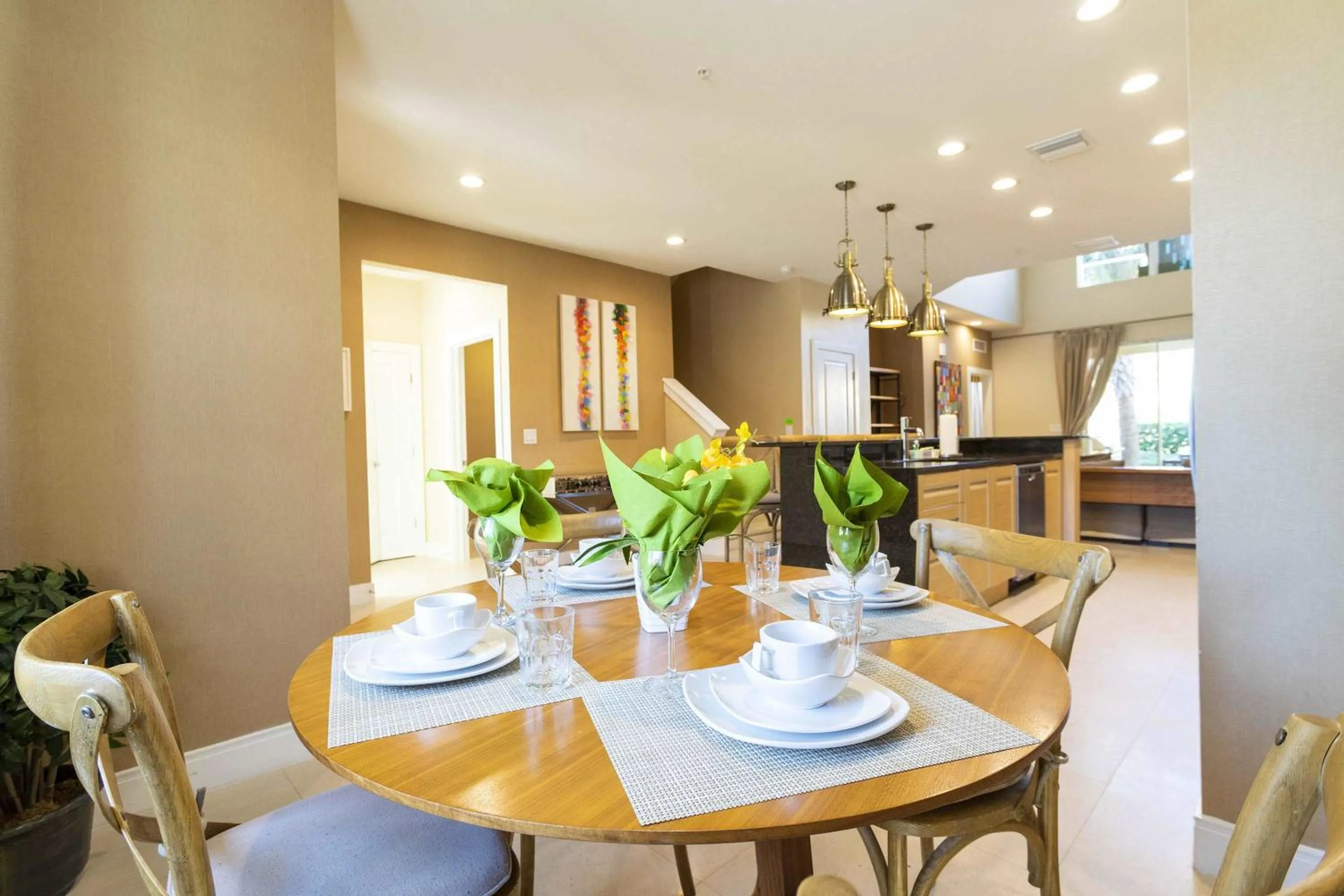 Gorgeous 4 Bd Close to Disney @ Magic Village 3114