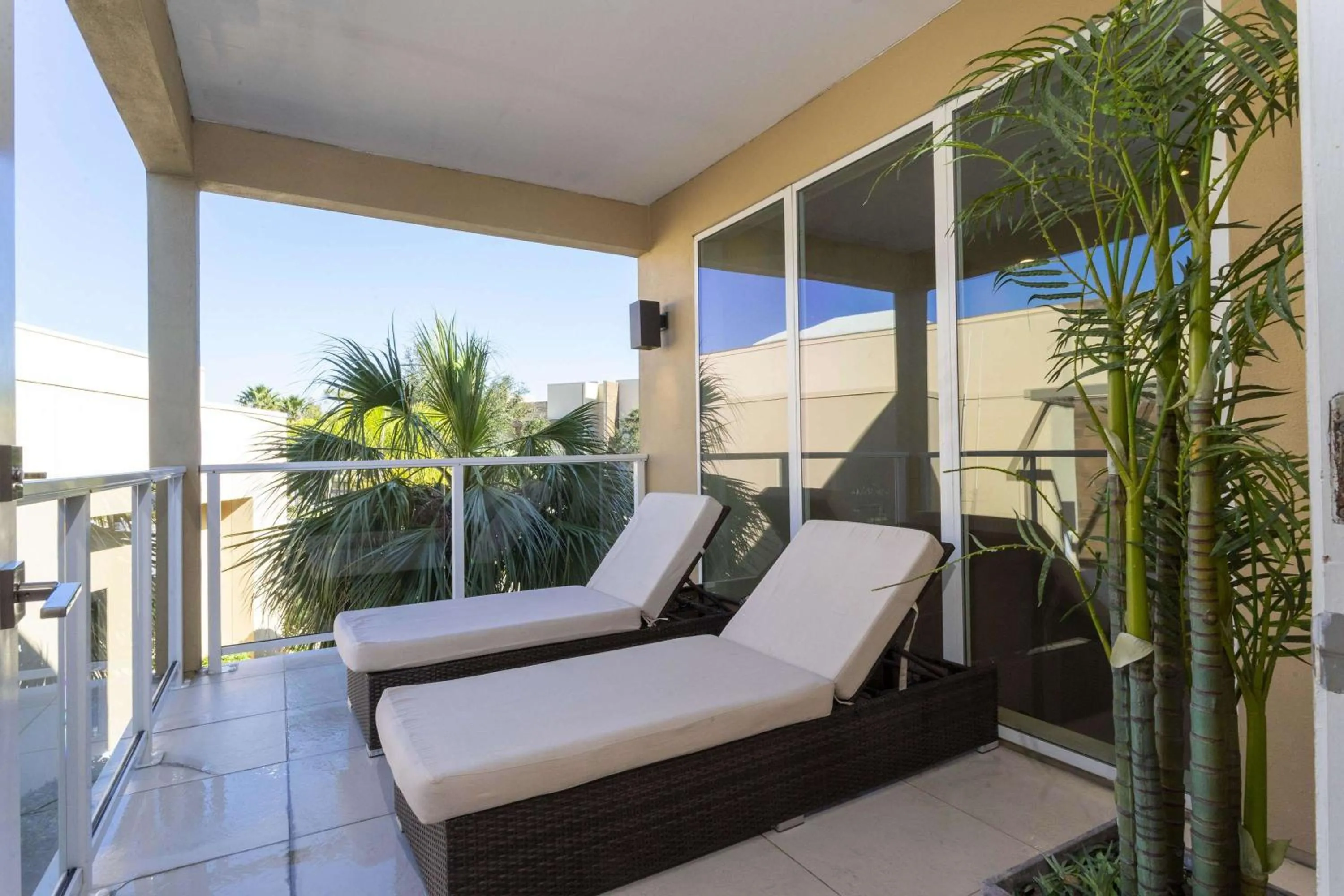 Gorgeous 4 Bd Close to Disney @ Magic Village 3114