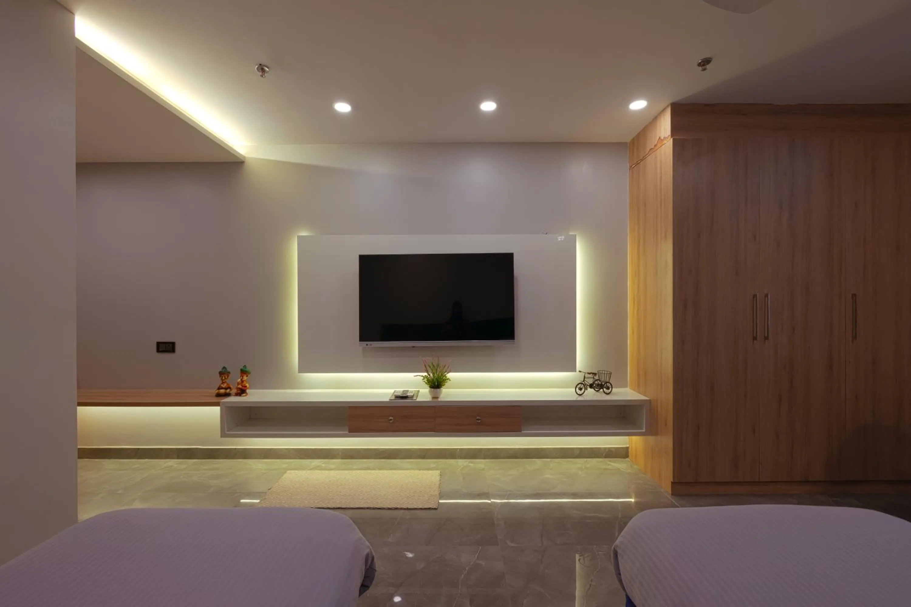 TV and multimedia in Hotel Bay Laurel Retreat