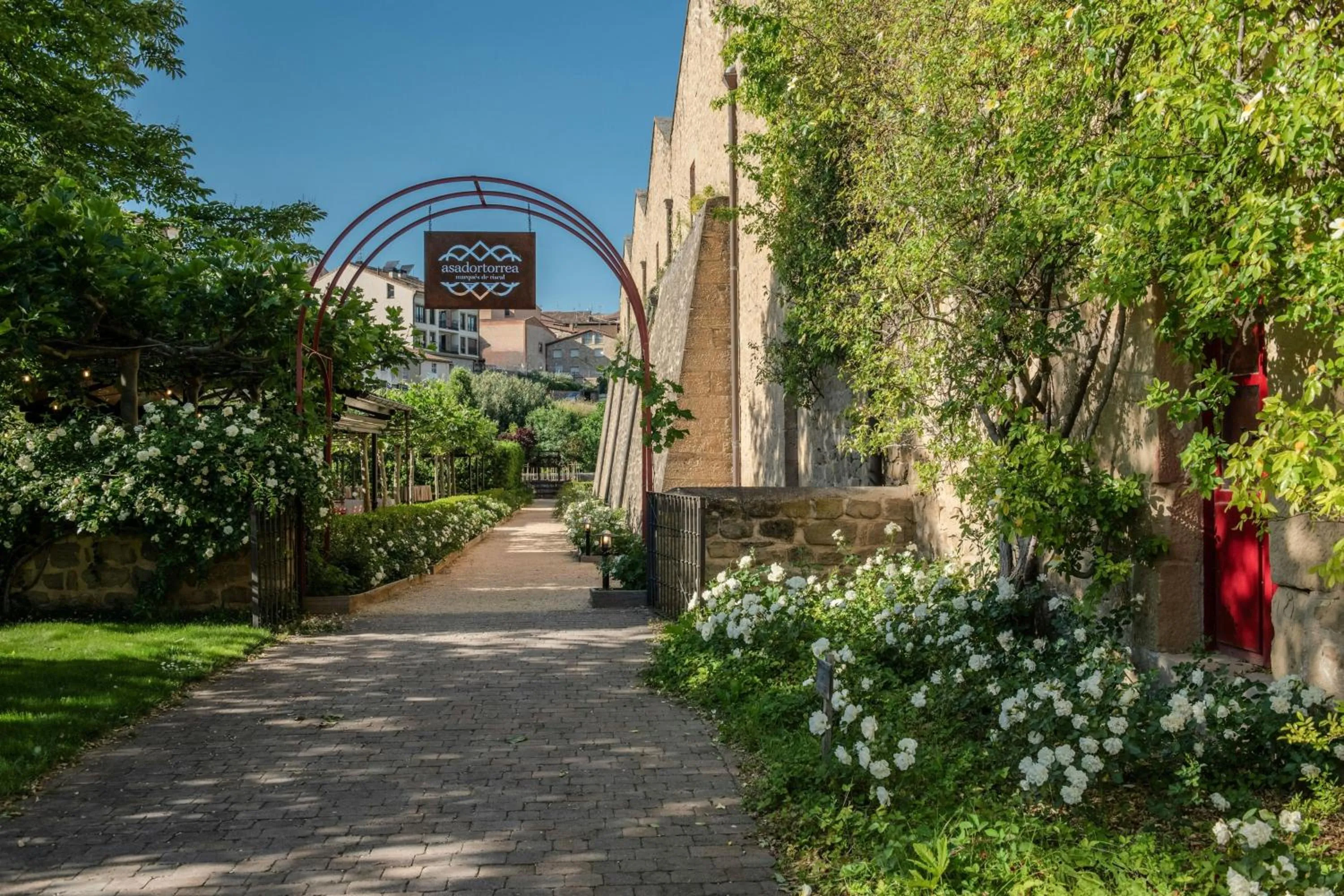 Restaurant/places to eat in Hotel Marqués de Riscal, a Luxury Collection Hotel, Elciego