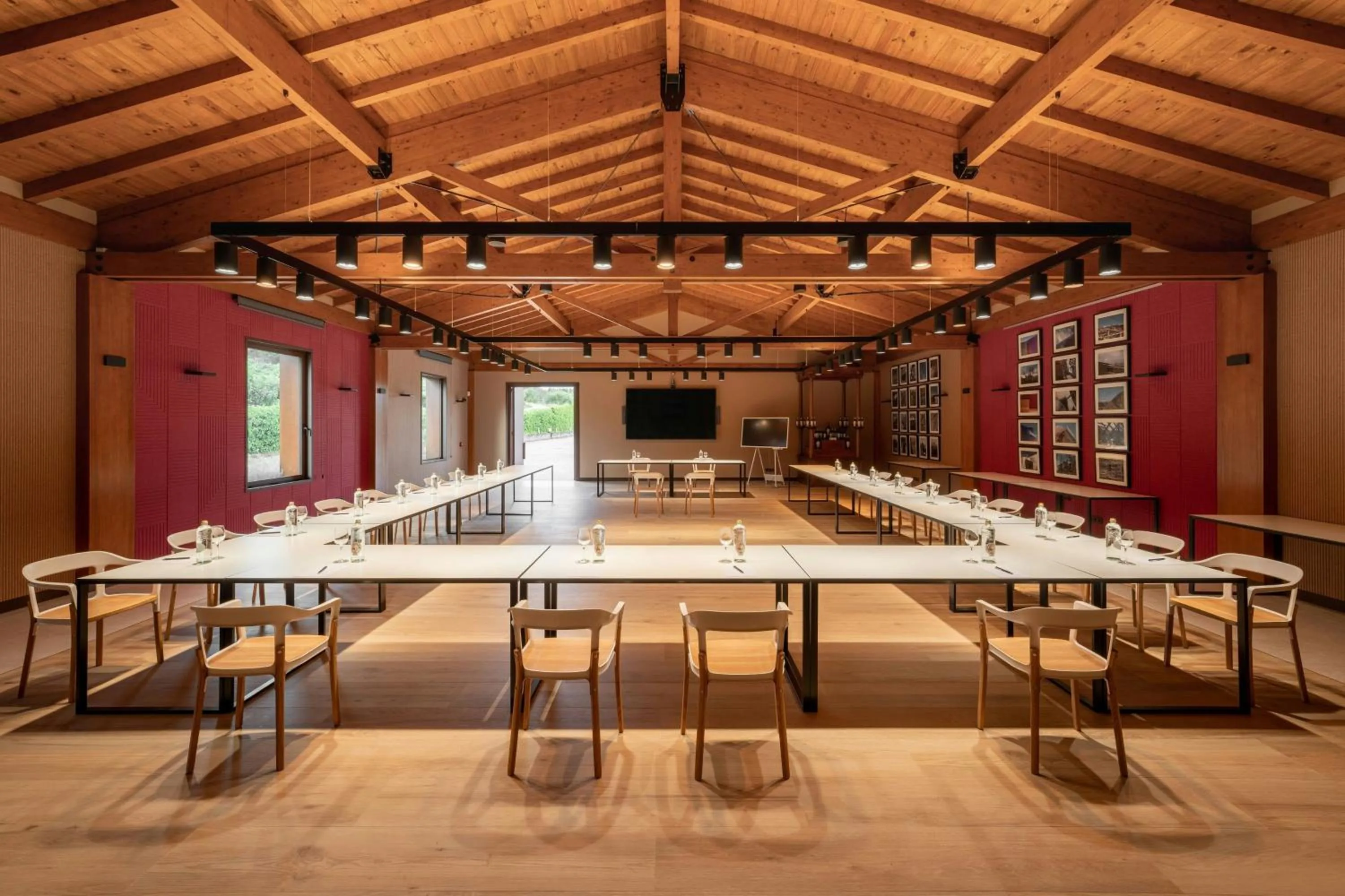 Meeting/conference room in Hotel Marqués de Riscal, a Luxury Collection Hotel, Elciego