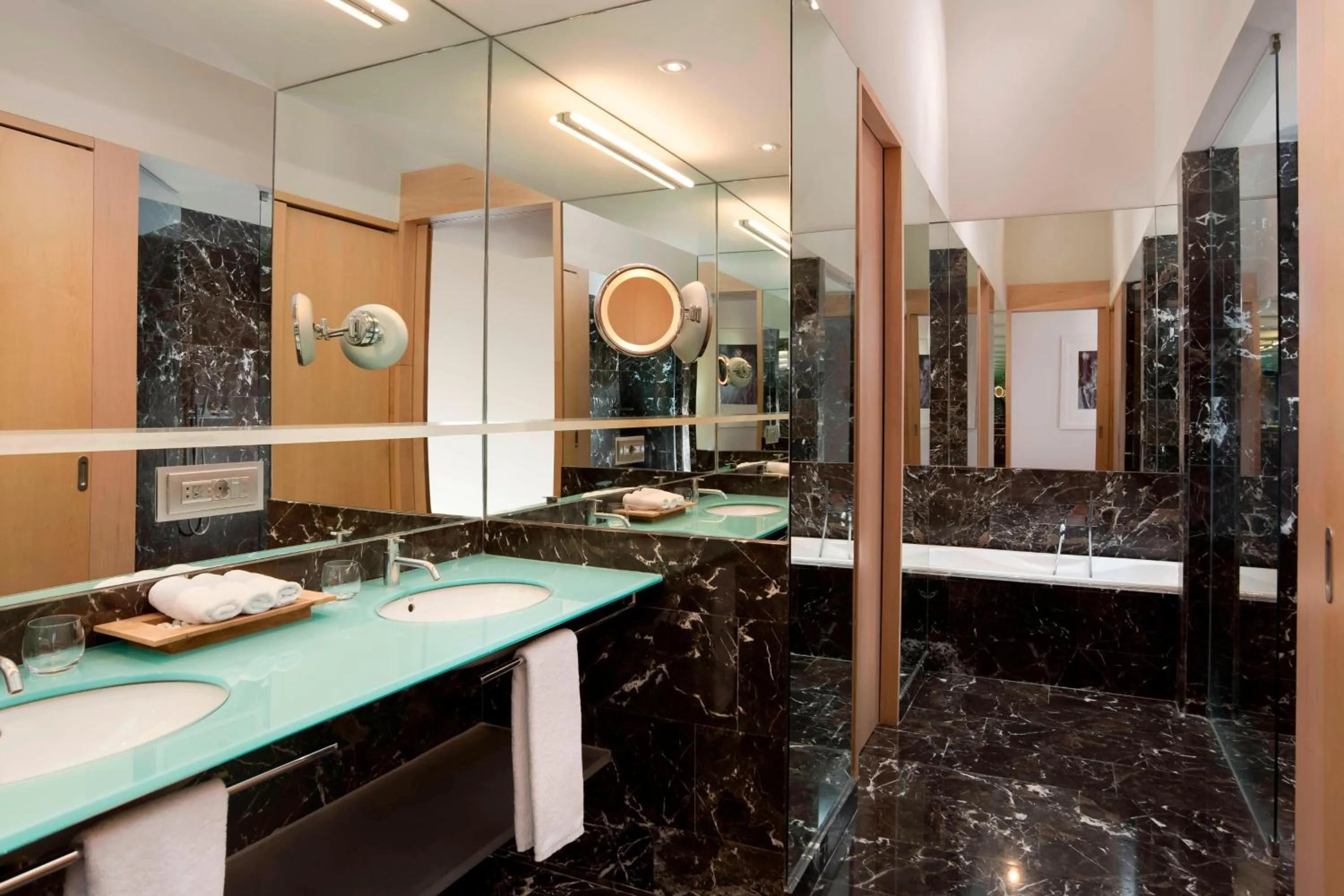 Bathroom in Hotel Marqués de Riscal, a Luxury Collection Hotel, Elciego