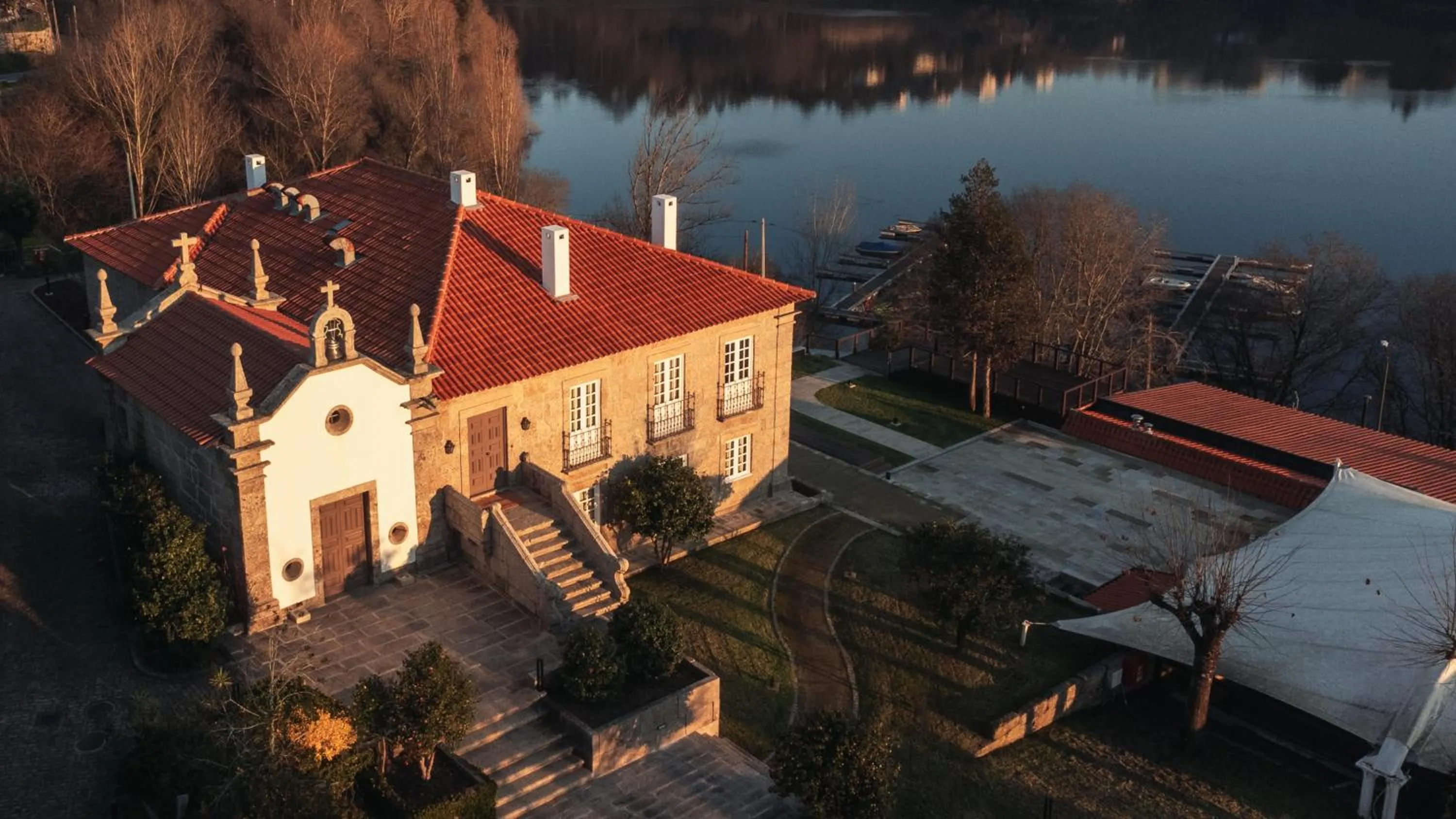 Casa da Ribeira
