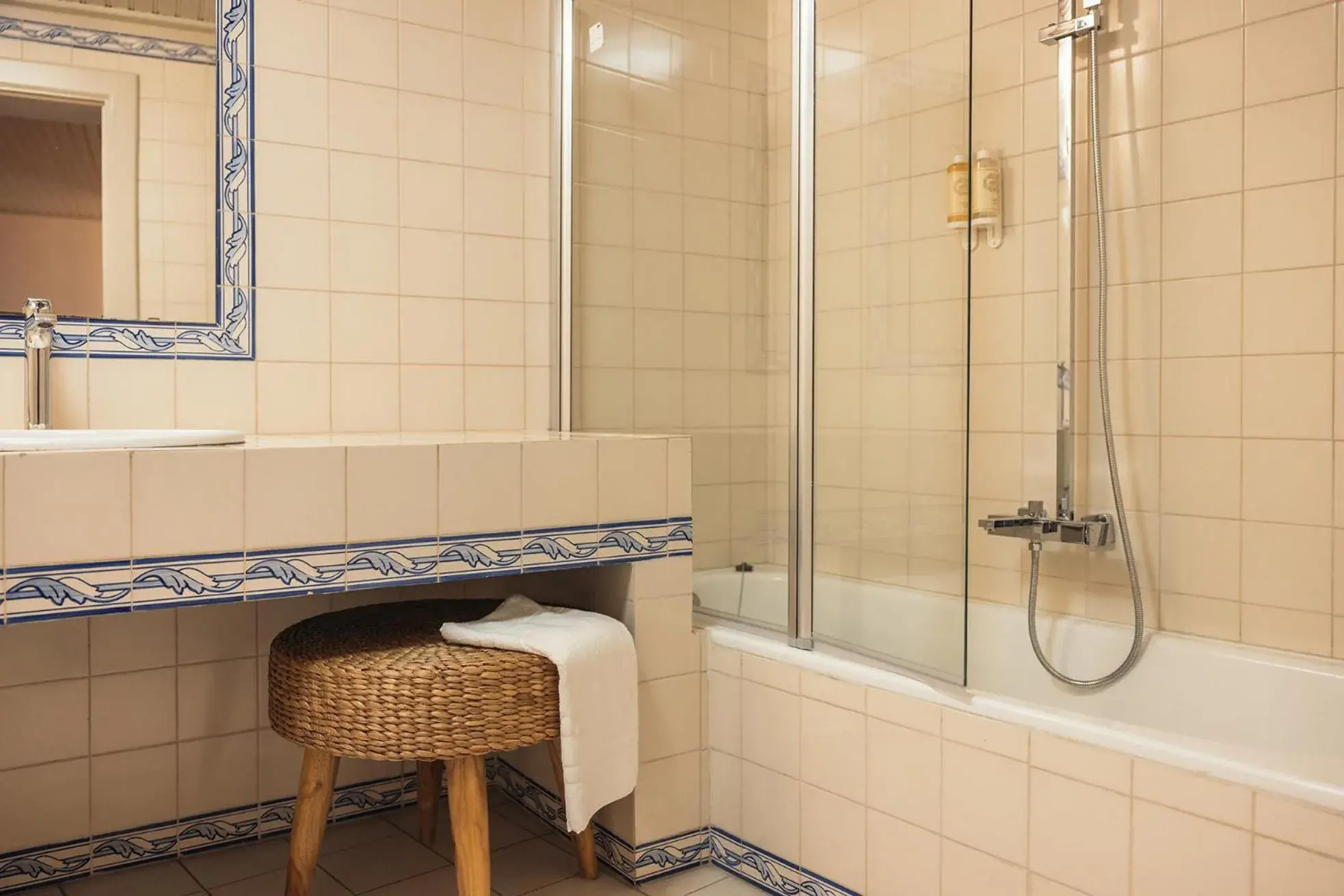 Standard Double Room in Casa da Ribeira Standard Double Room in Casa da Ribeira
