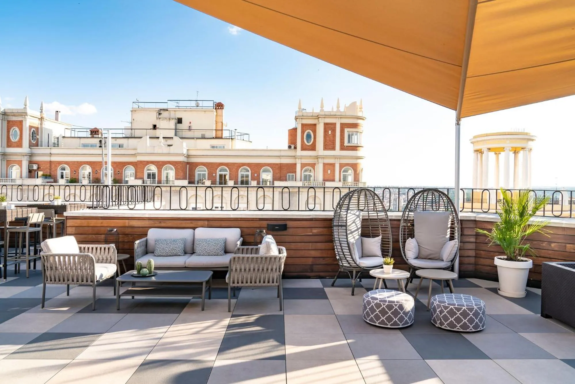 Balcony/Terrace in Vincci Vía - 66