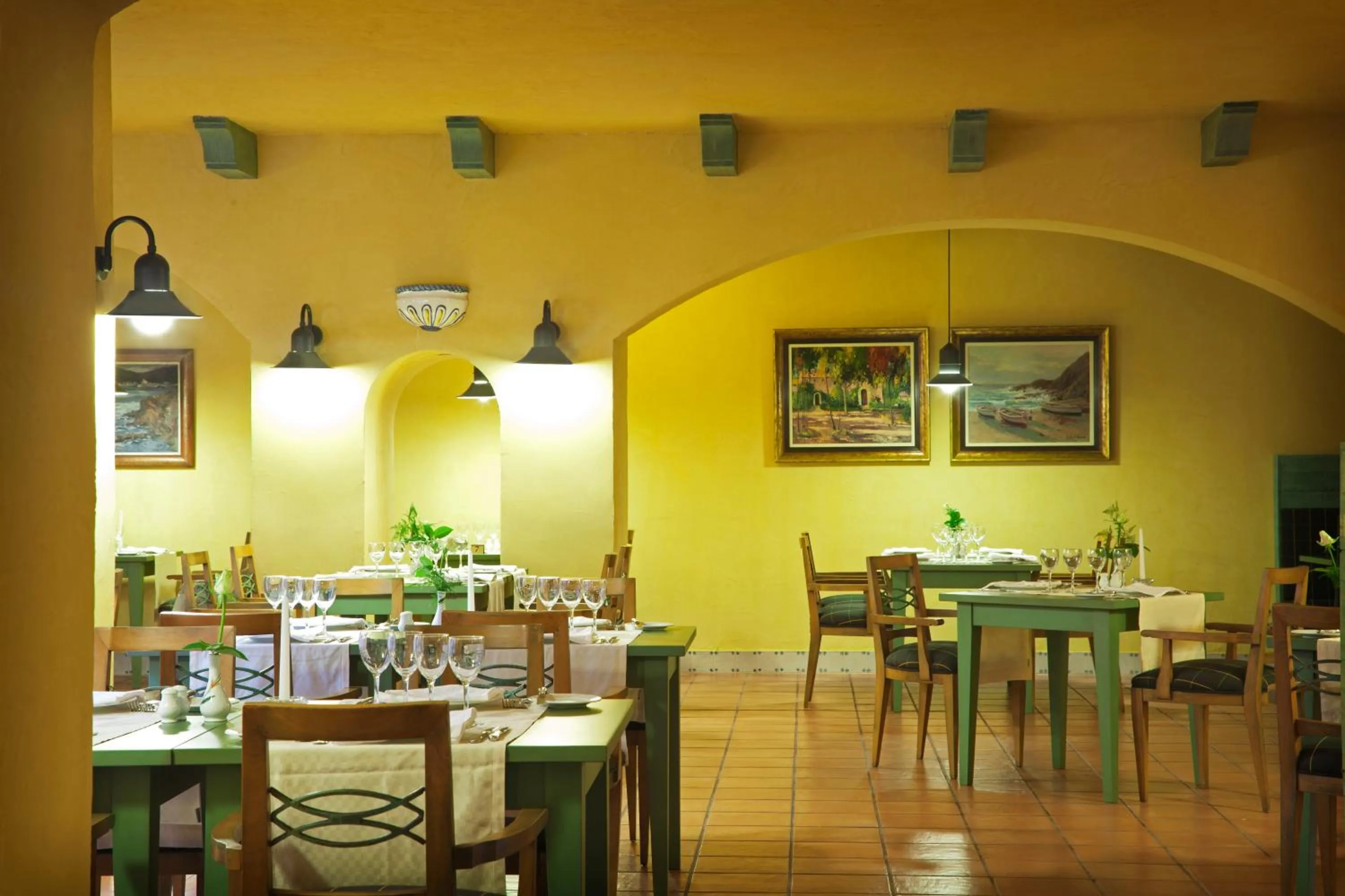 Restaurant/places to eat in Adrián Hoteles Roca Nivaria