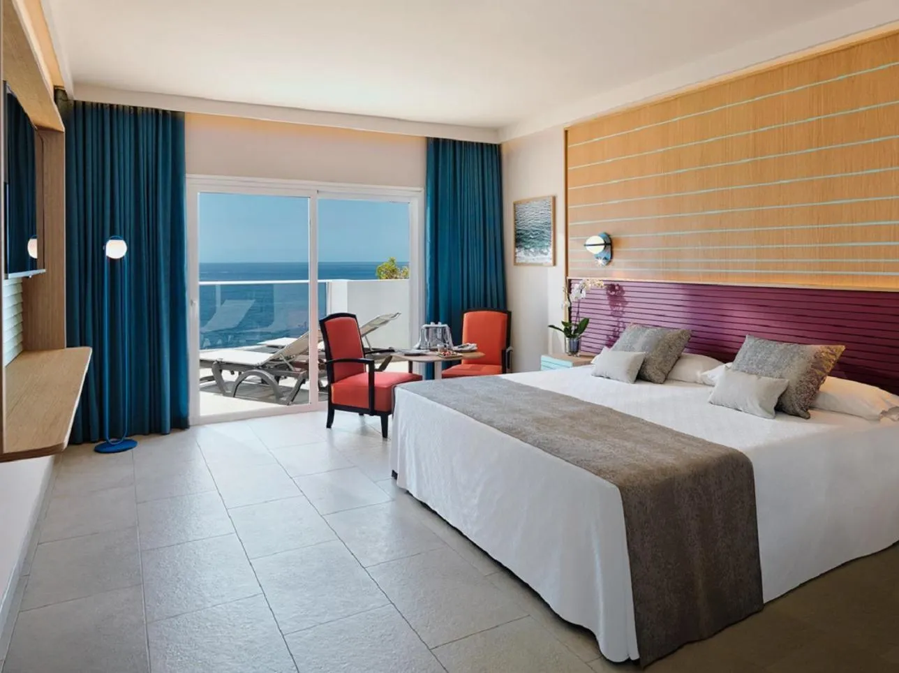 Photo of the whole room, Bed in Adrián Hoteles Roca Nivaria