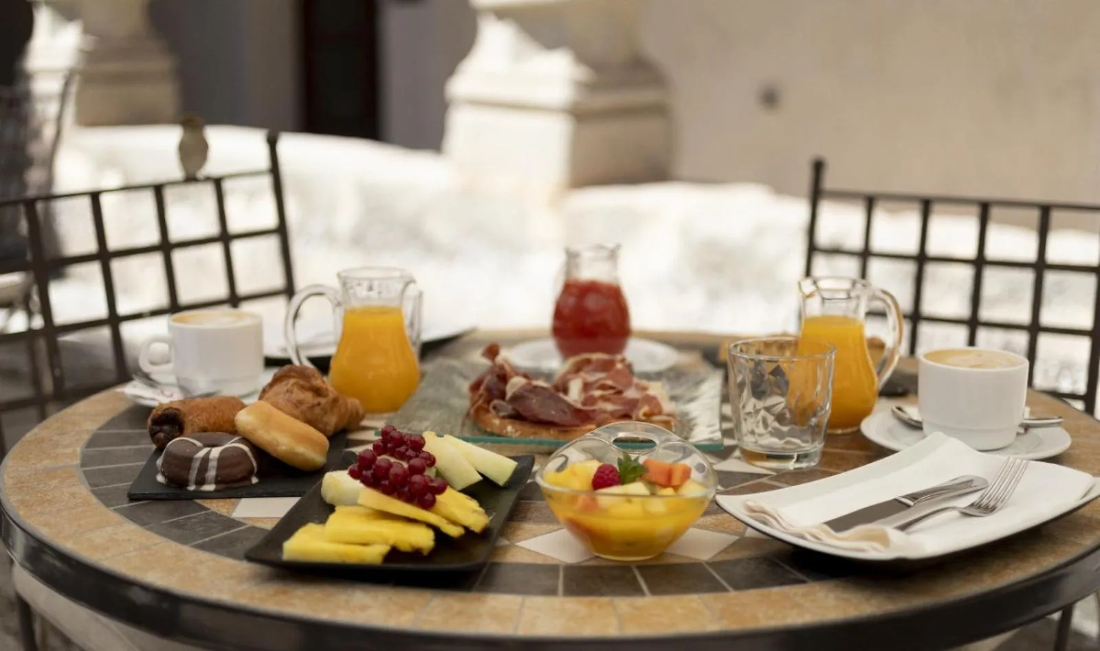 Breakfast in Hotel San Antonio el Real