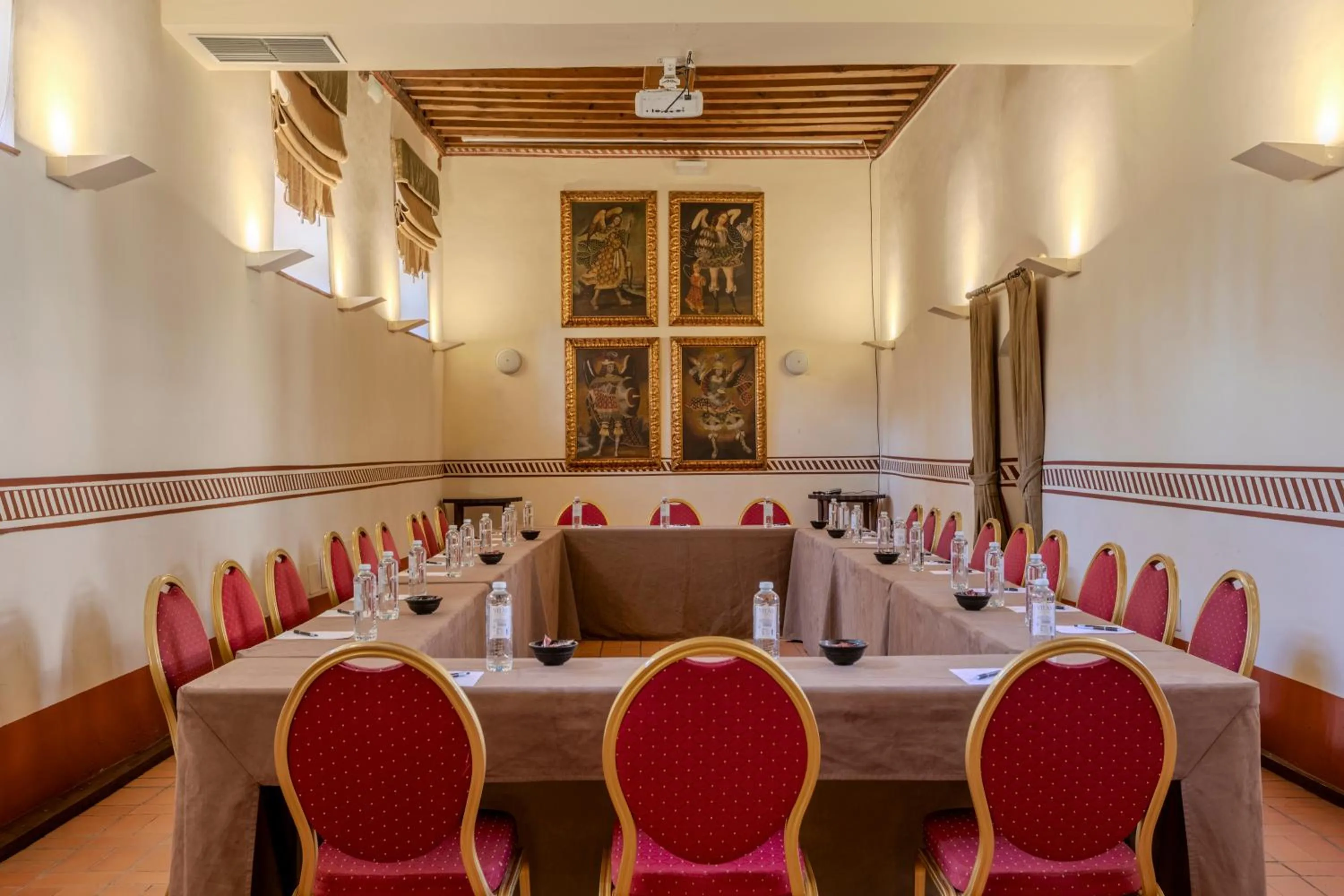 Game Room in Hotel San Antonio el Real