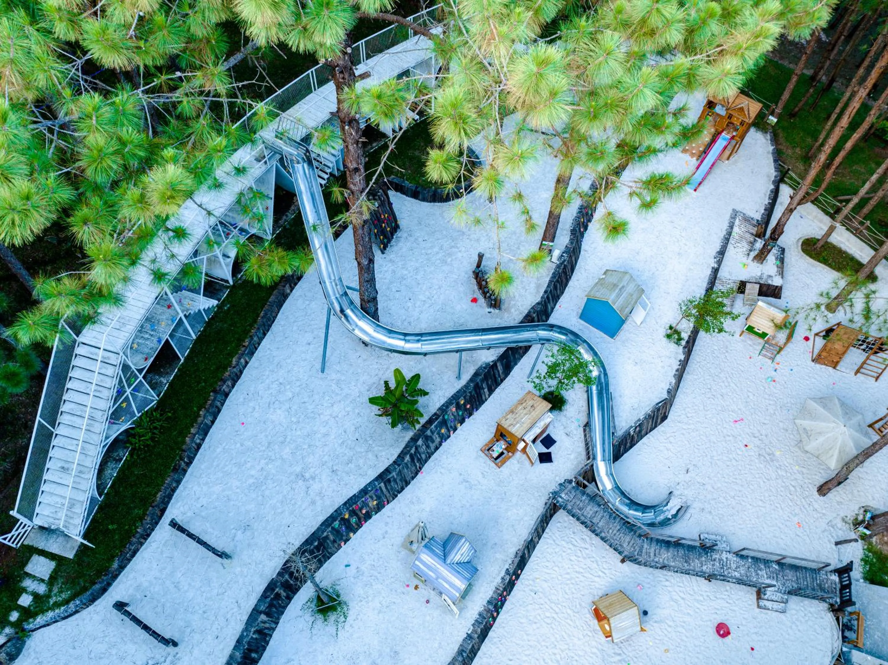 Children play ground in Mơ Stay - Forest Resort