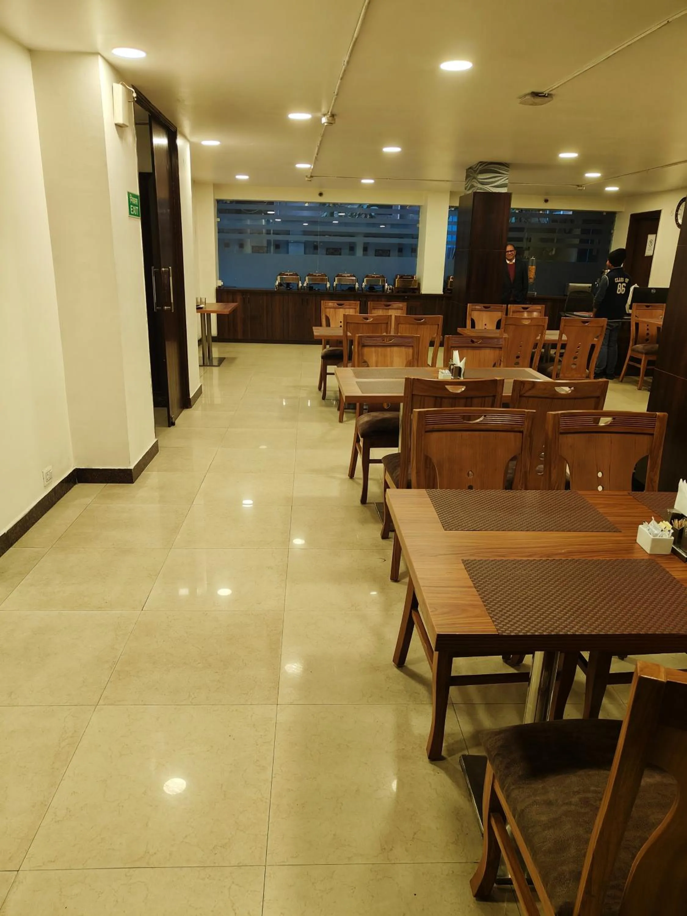 Restaurant/places to eat in Rosemallow Hotel New Delhi