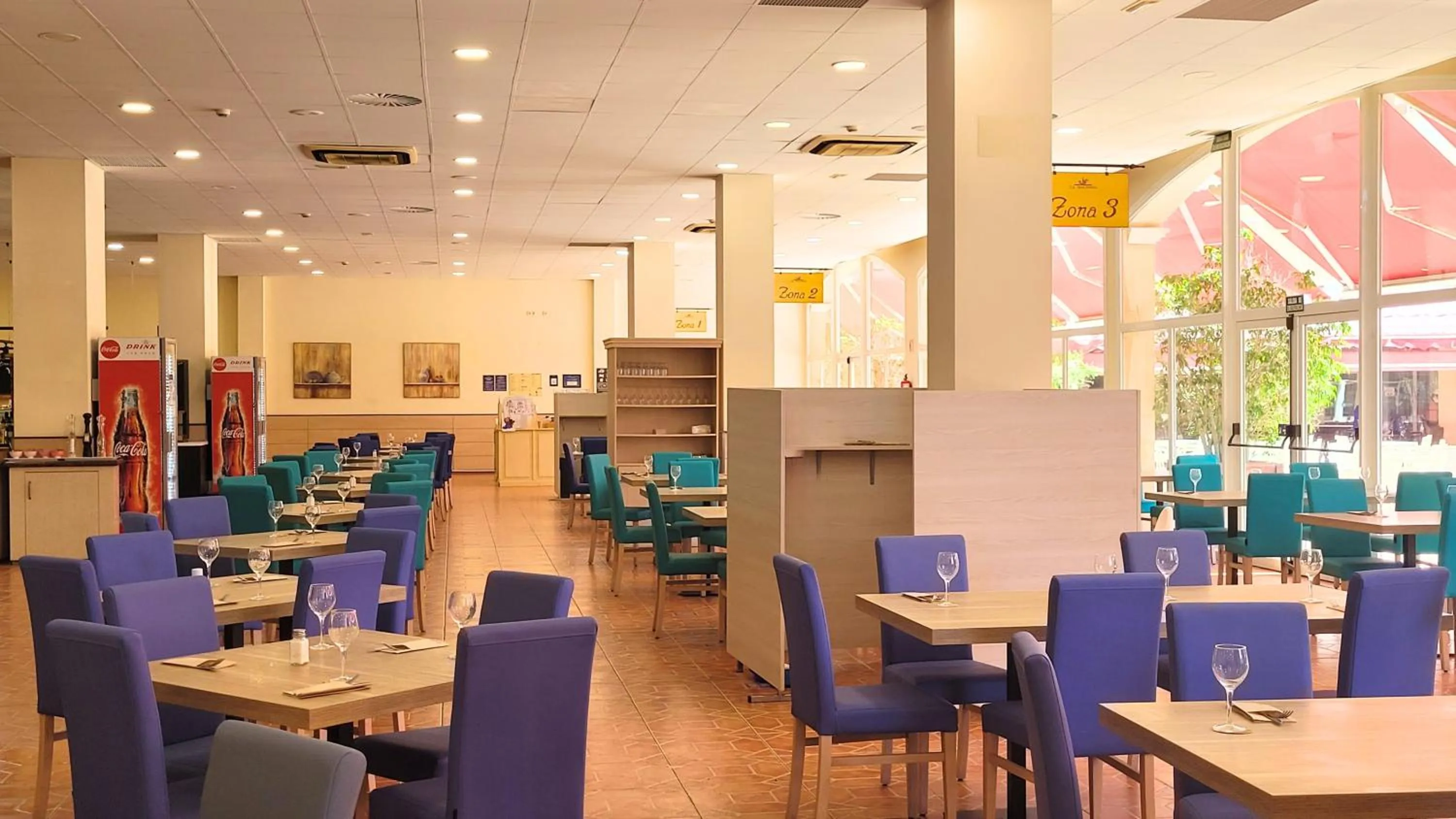 Restaurant/places to eat in Ohtels La Hacienda