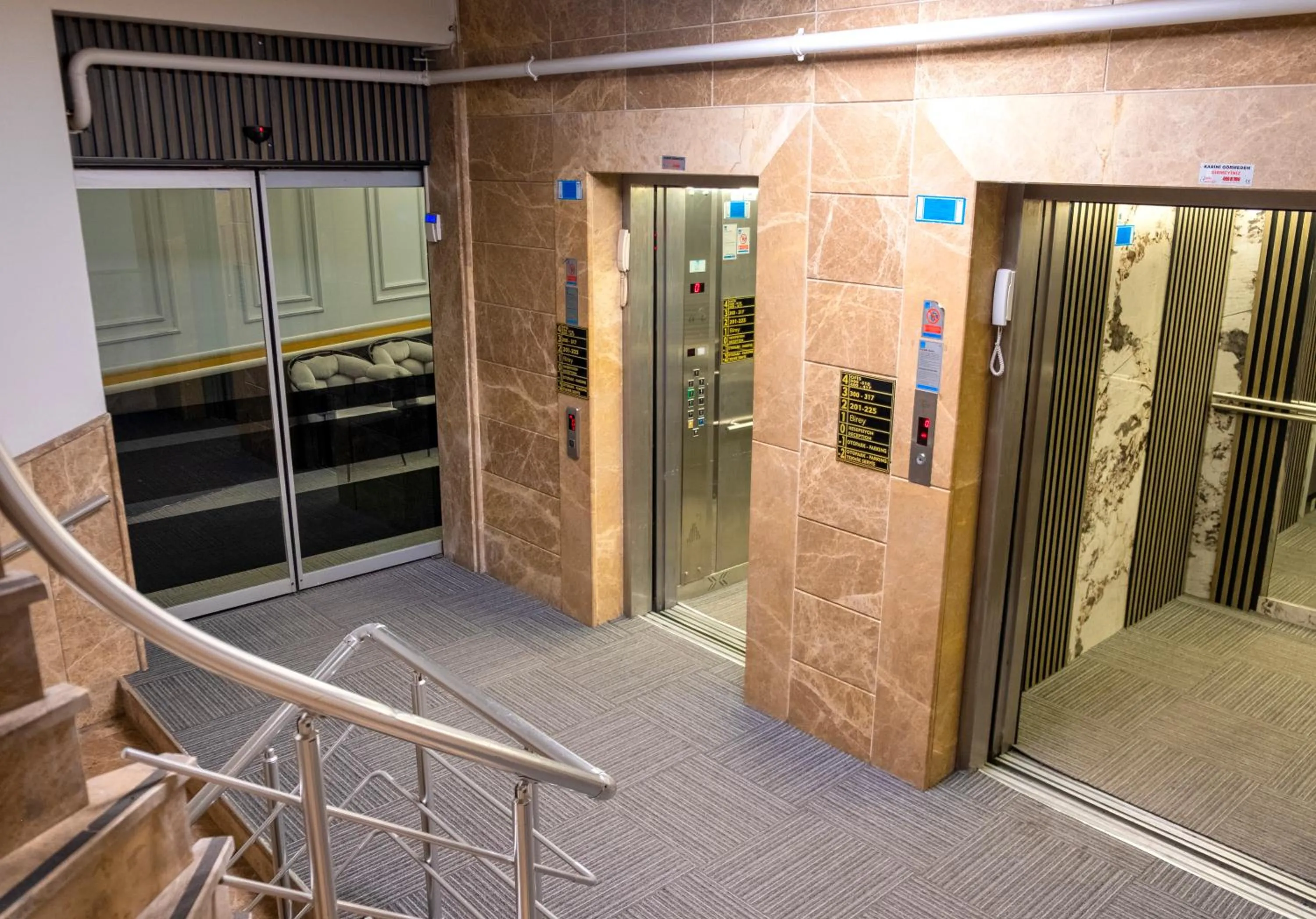 elevator in ZOOM HOTEL