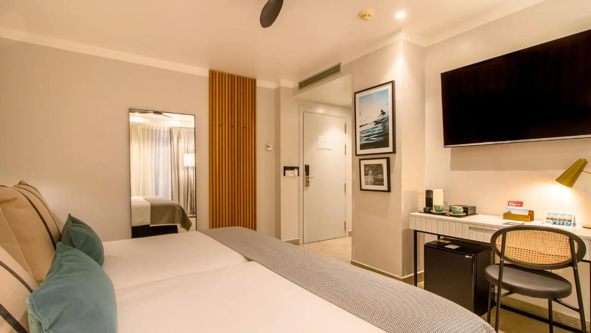 Bed in SOLYMAR Gran Hotel