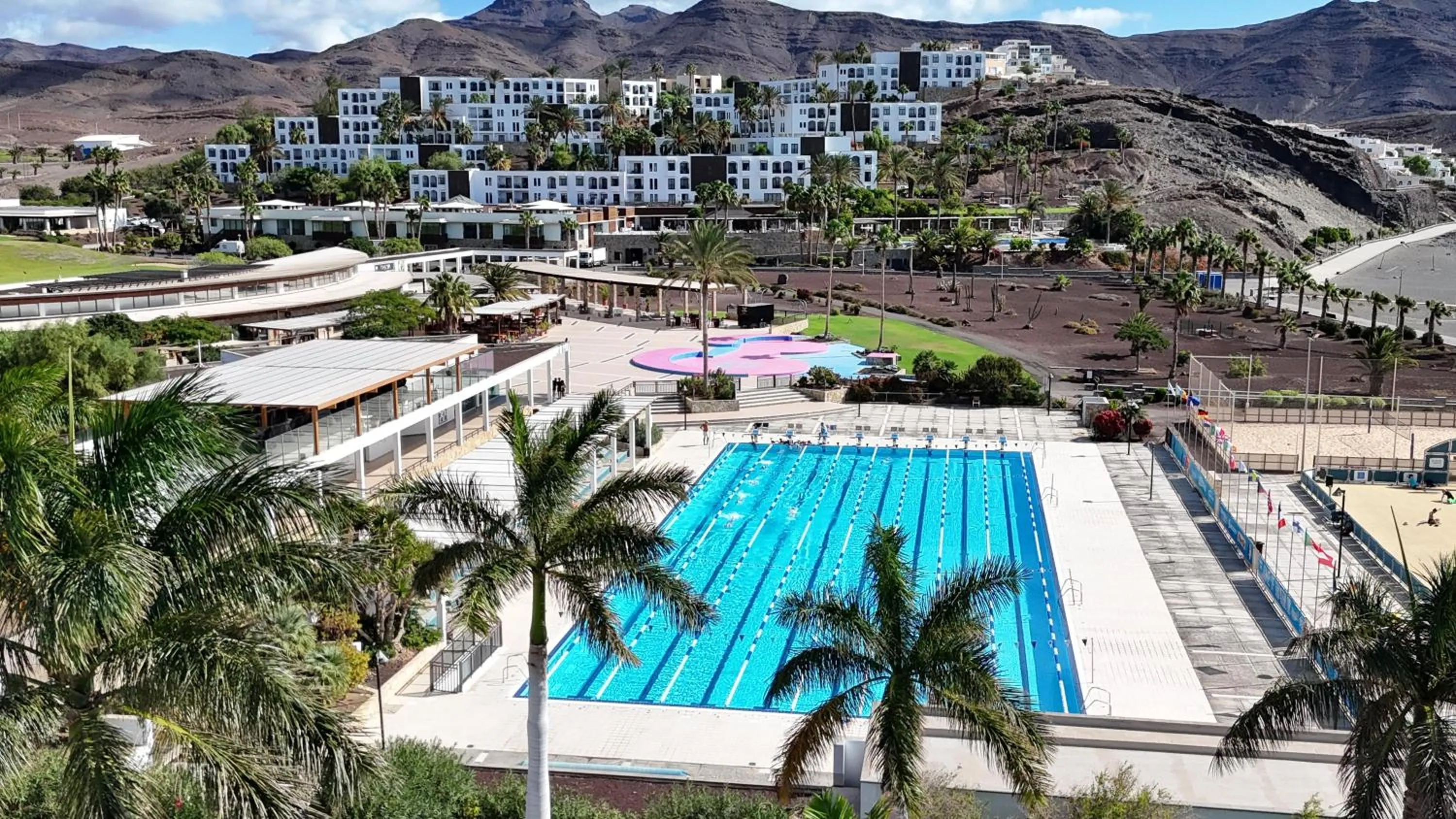 Property building in Playitas Villas - Sports Resort